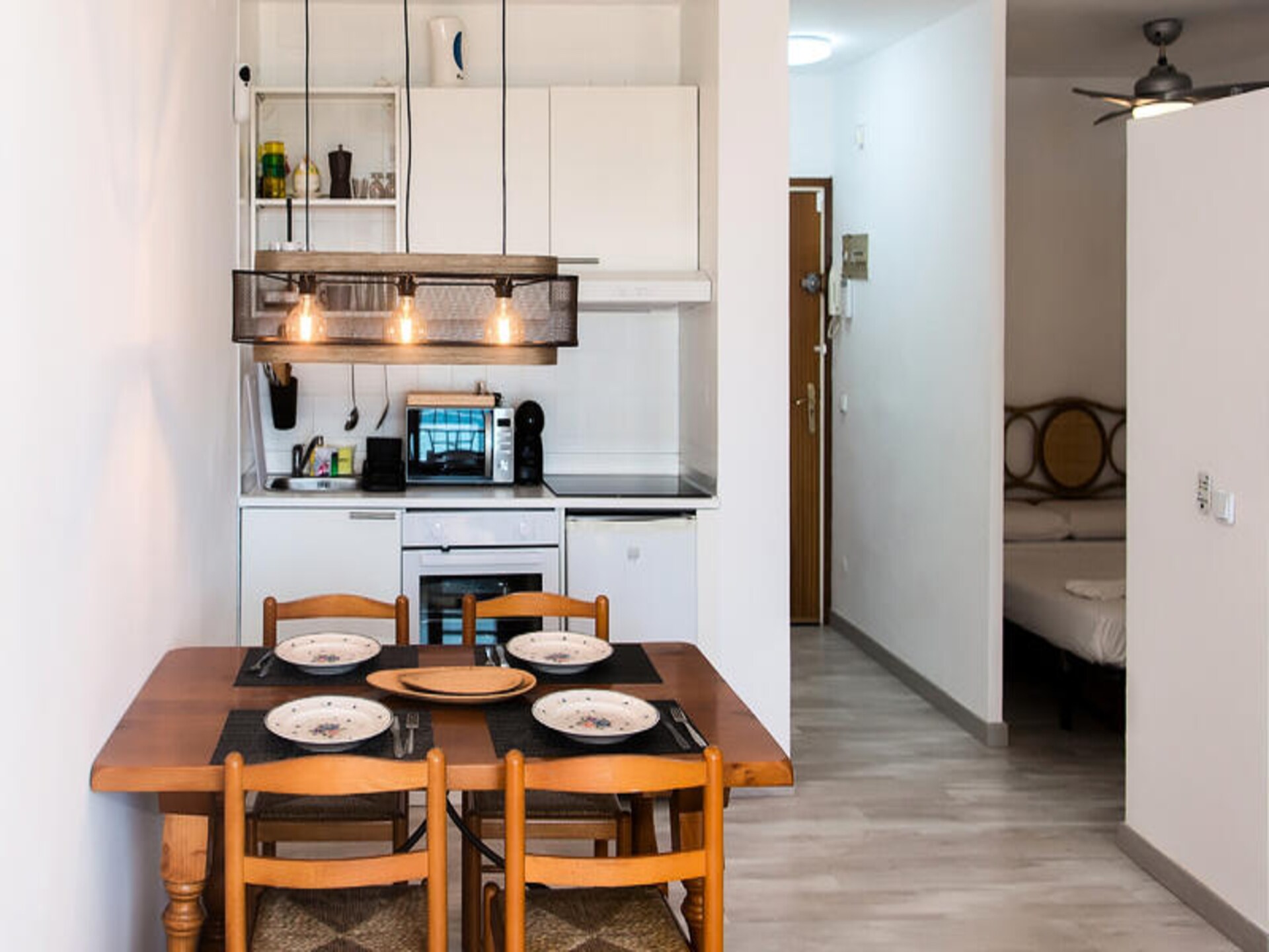 Zonnige studio op 100m van strand Empuriabrava, airco & zeezicht - foto 7