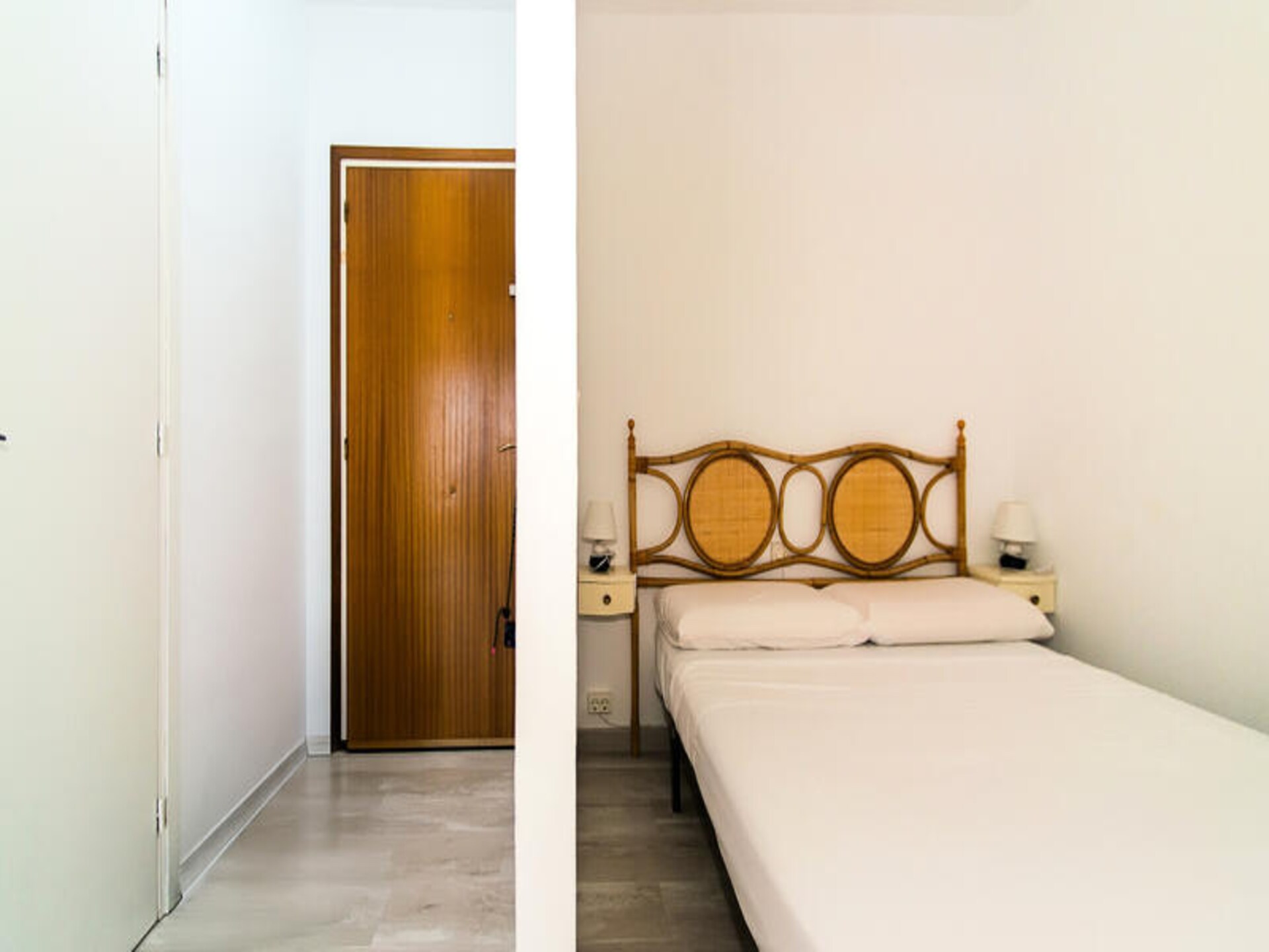 Zonnige studio op 100m van strand Empuriabrava, airco & zeezicht - foto 11
