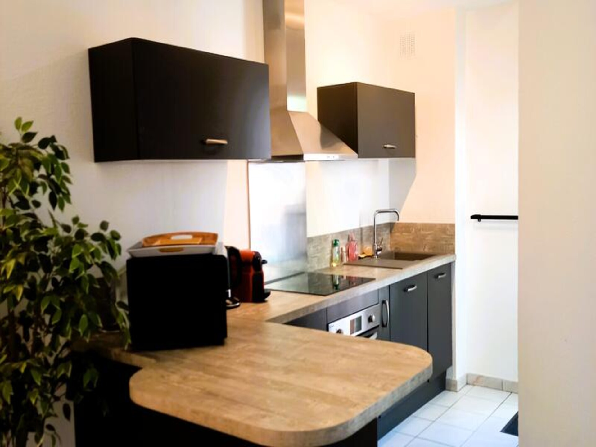 Luxe appartement met zwembadzicht in hartje Grimaud - foto 4
