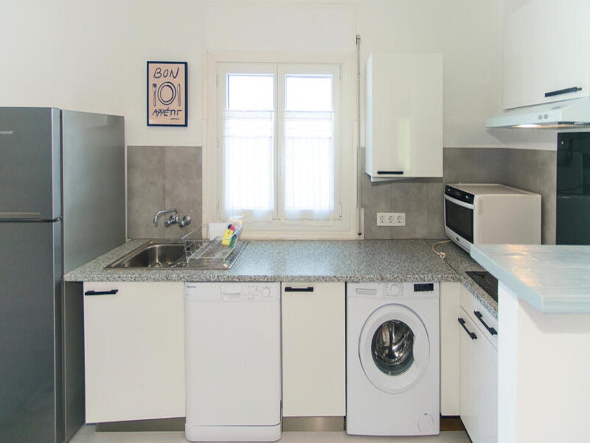 Appartement met zeezicht en terras op 250m van strand in Roses, Costa Brava - foto 13