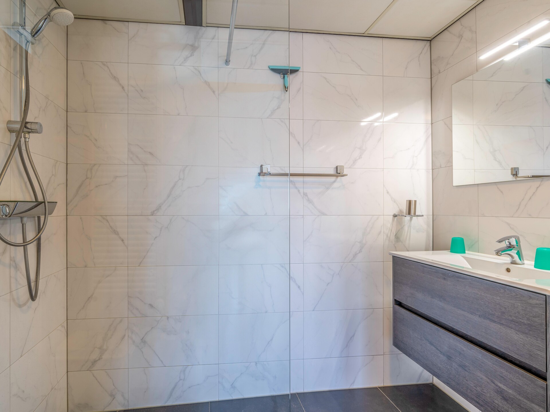 Modern appartement met balkon, uitzicht en bosligging in hartje De Koog - foto 7