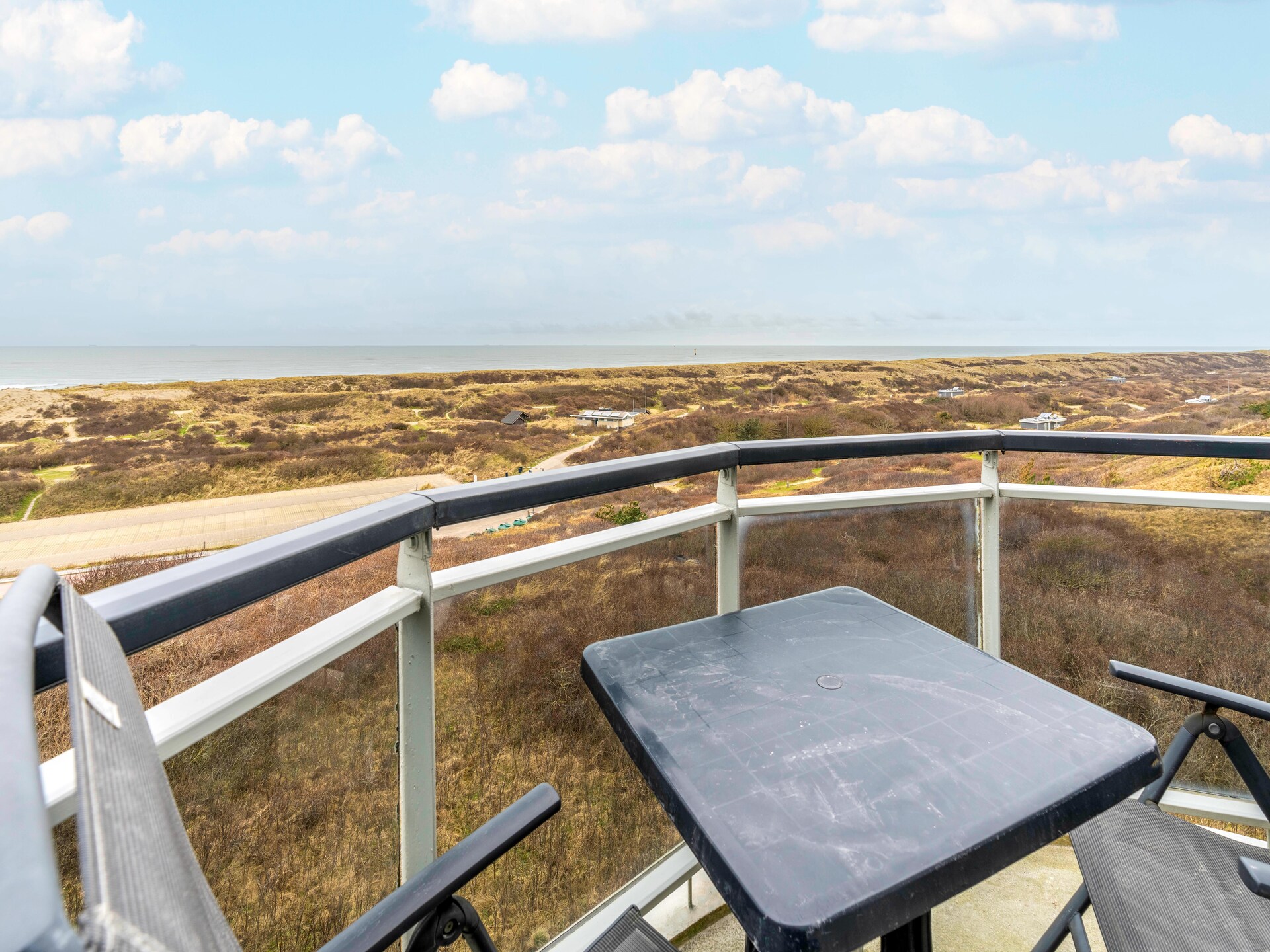 Modern 2-persoons appartement met zeezicht en balkon in De Koog - foto 11