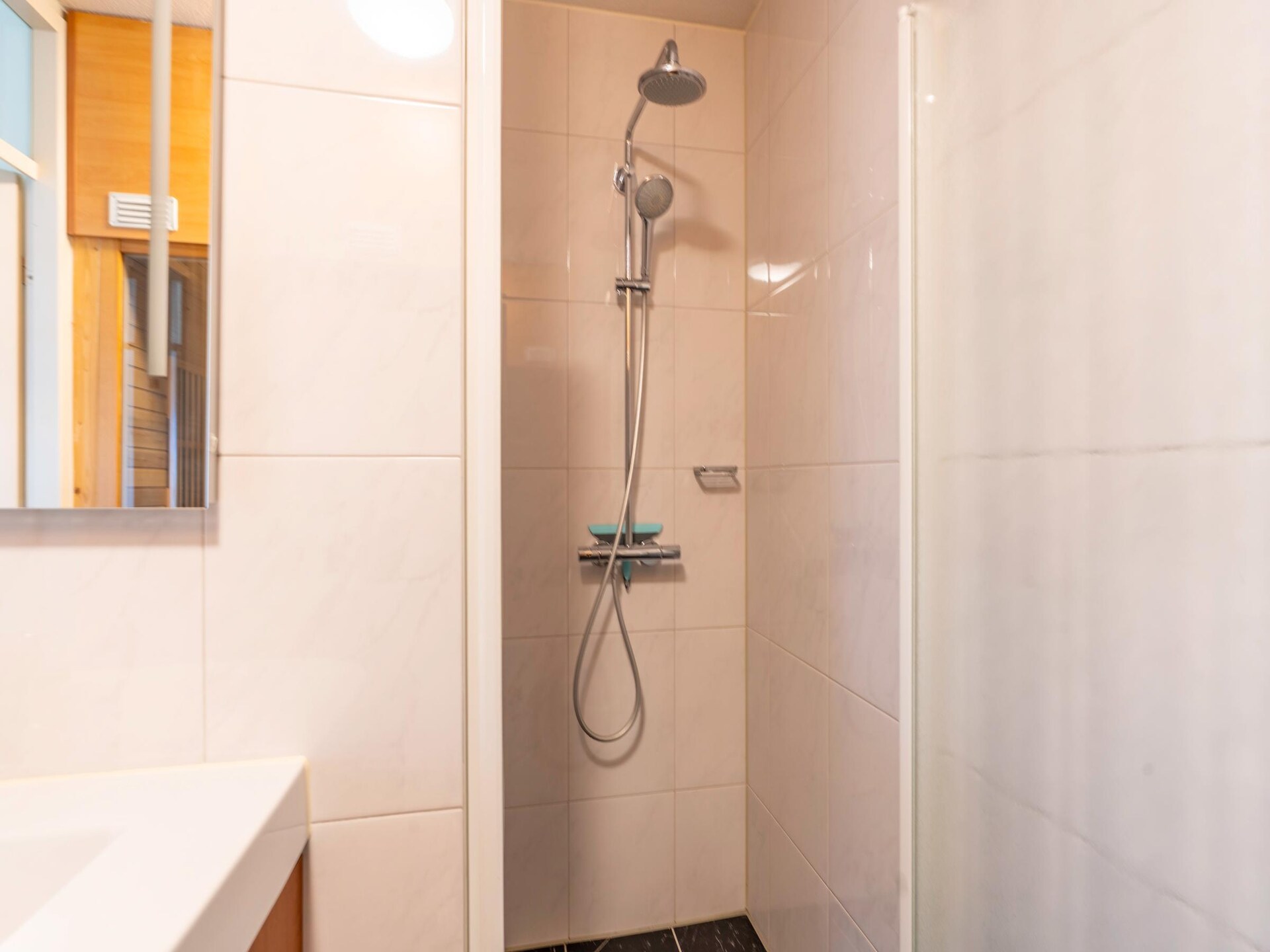 Romantisch appartement met infraroodsauna en zeezicht in De Koog - foto 8