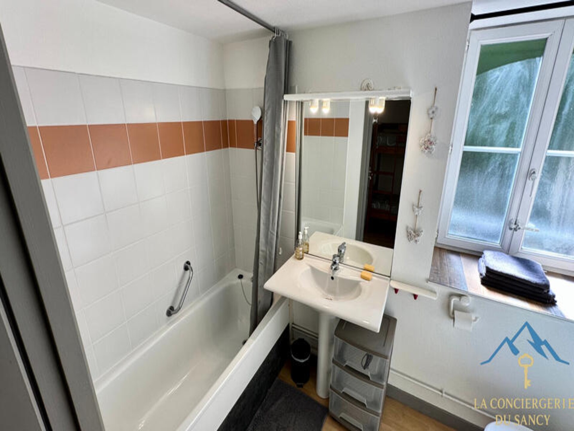 Knusse studio in La Bourboule, vlakbij de thermen en het stadscentrum - foto 11