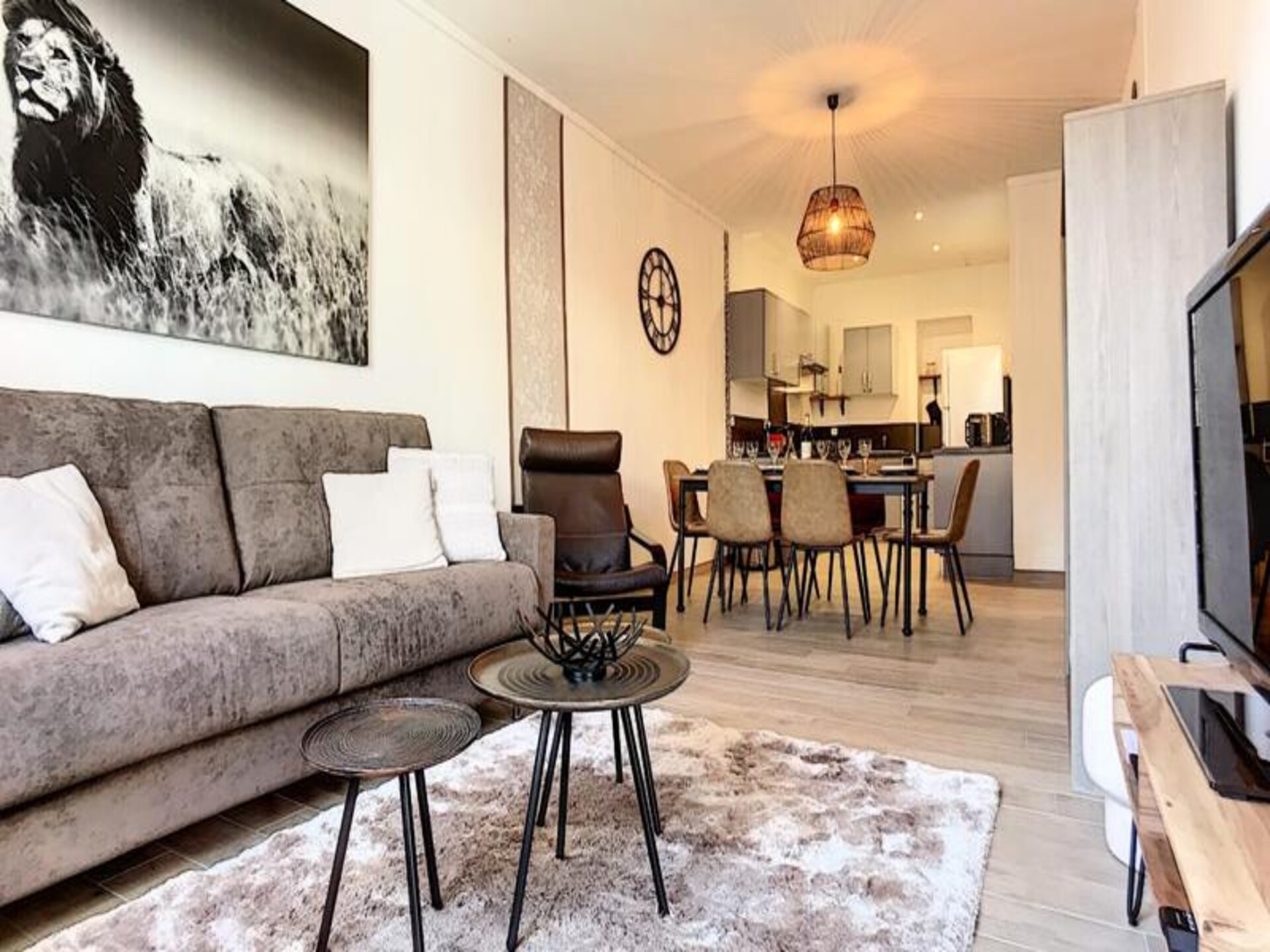 Authentiek appartement op de Provençaalse markt in hartje Antibes - foto 4