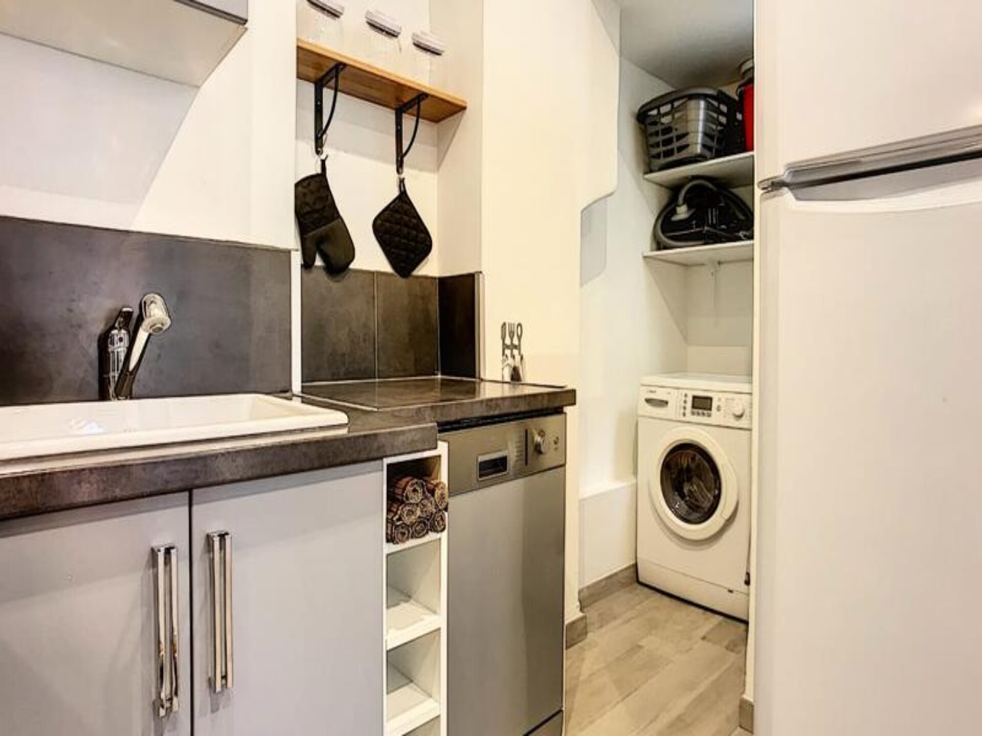 Authentiek appartement op de Provençaalse markt in hartje Antibes - foto 8