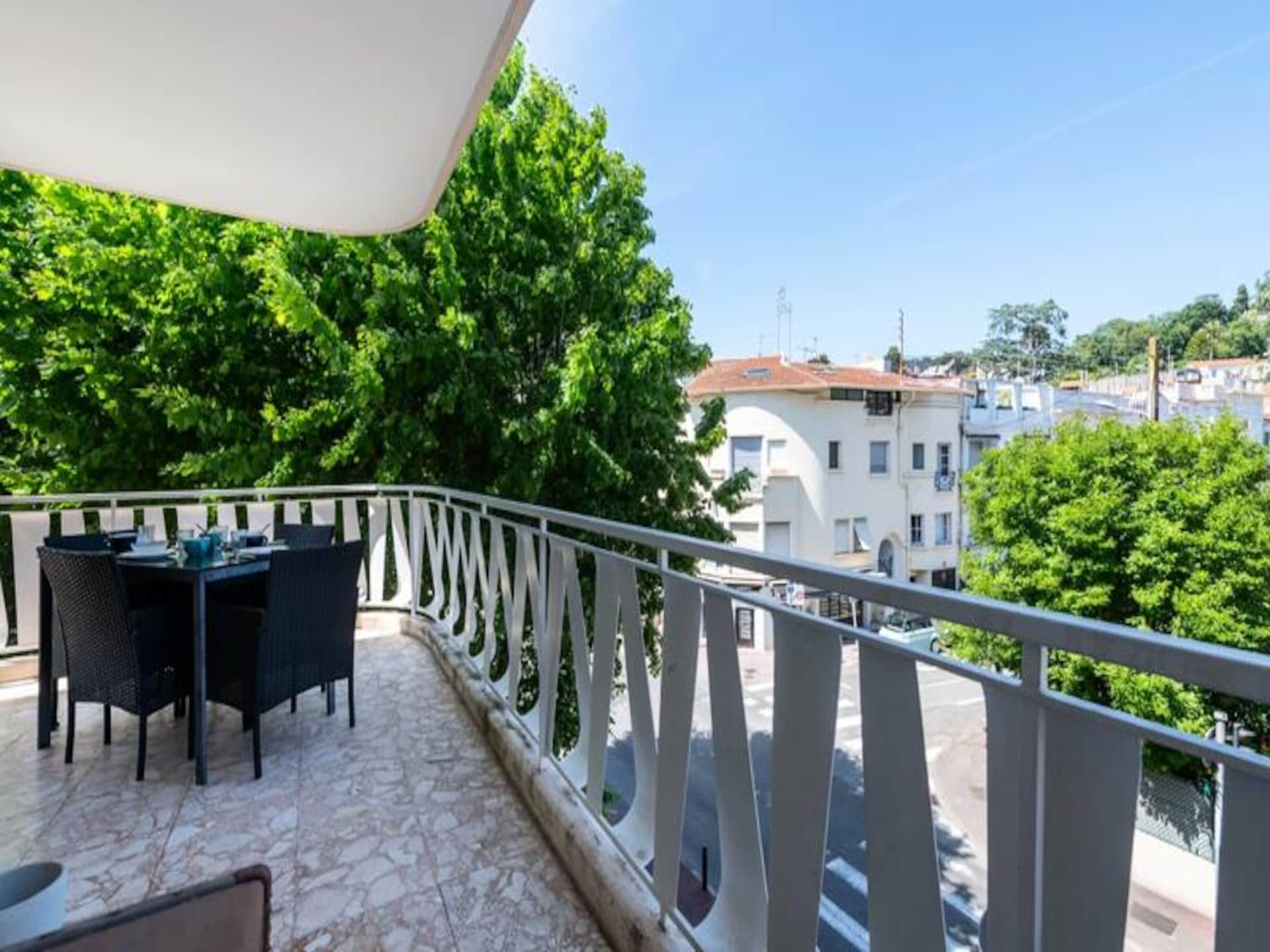 Licht appartement in Cannes met terras, op 6 minuten lopen van het strand - foto 7