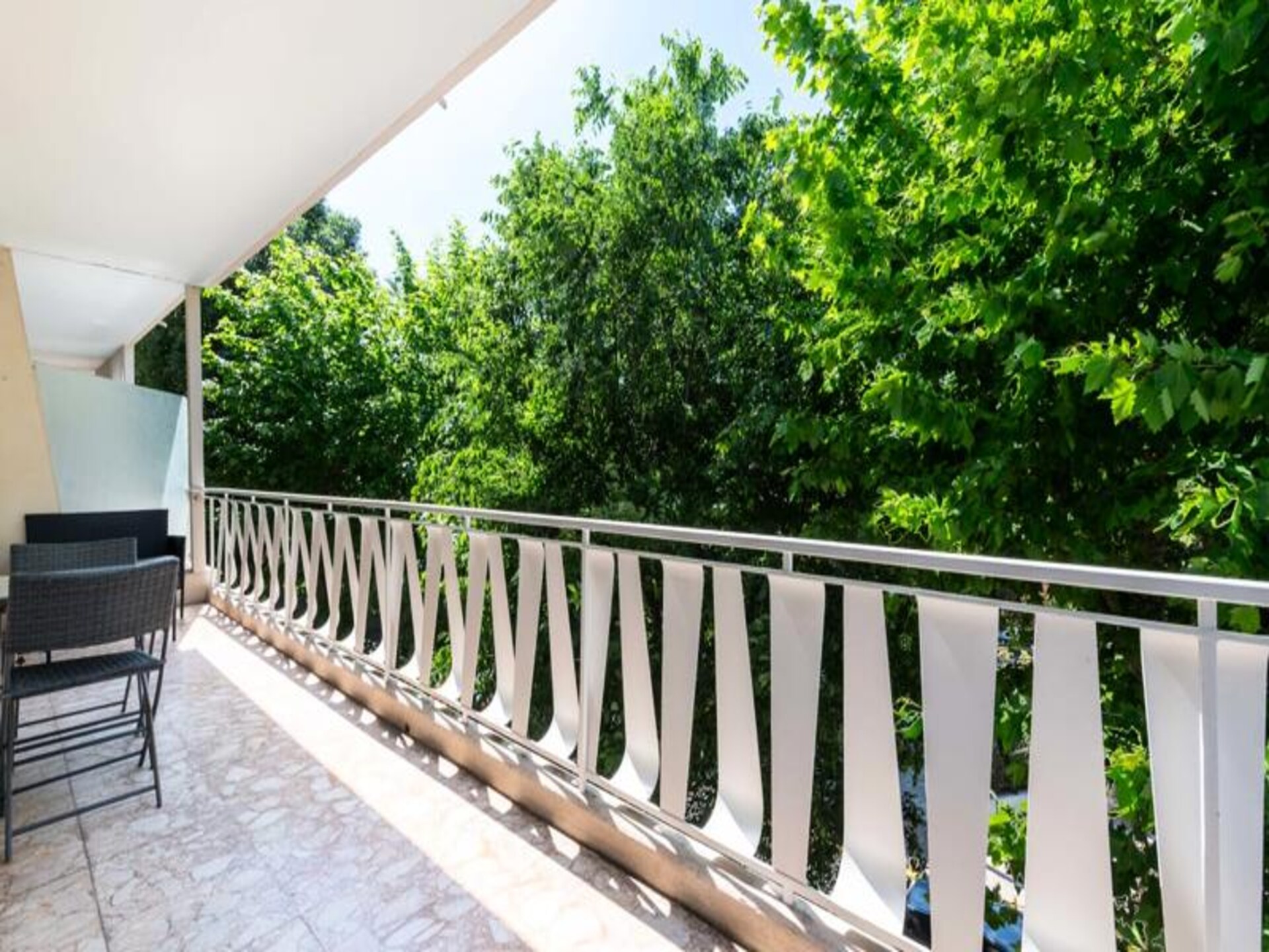 Licht appartement in Cannes met terras, op 6 minuten lopen van het strand - foto 17