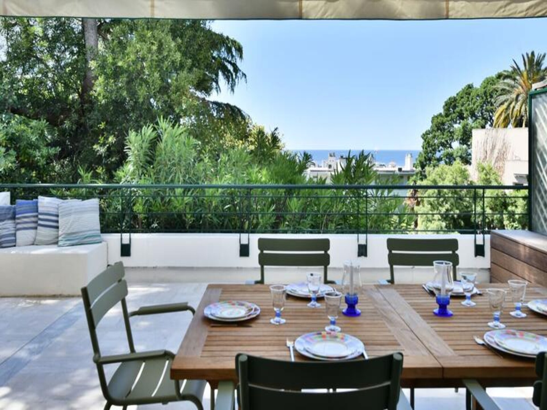 Luxe appartement 120m² met groot terras, zwembad en zeezicht in Cannes - foto 1