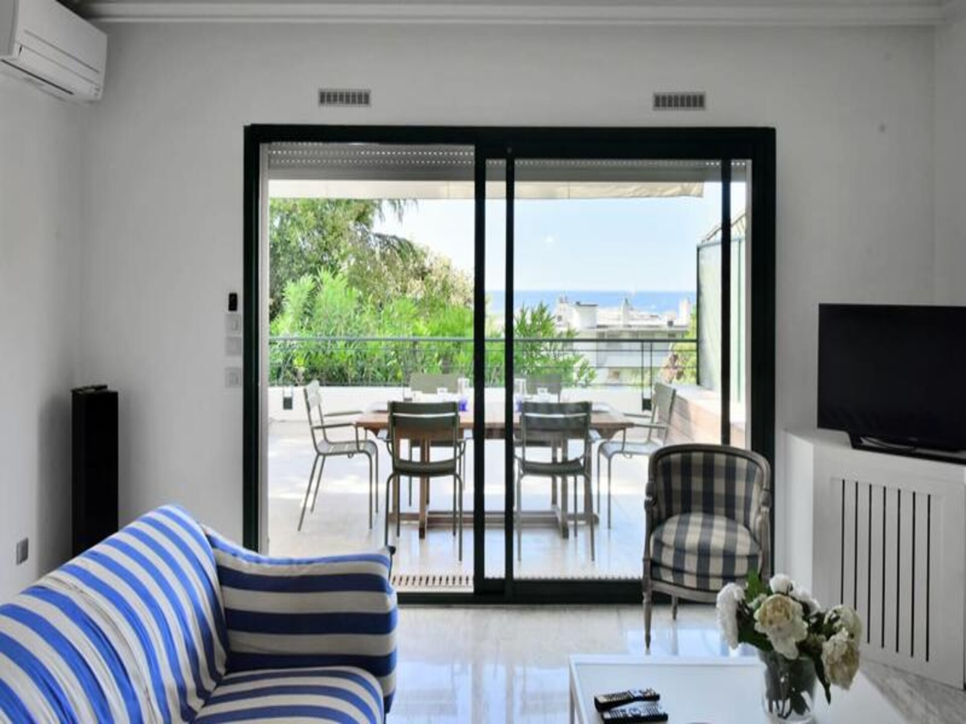 Luxe appartement 120m² met groot terras, zwembad en zeezicht in Cannes - foto 9