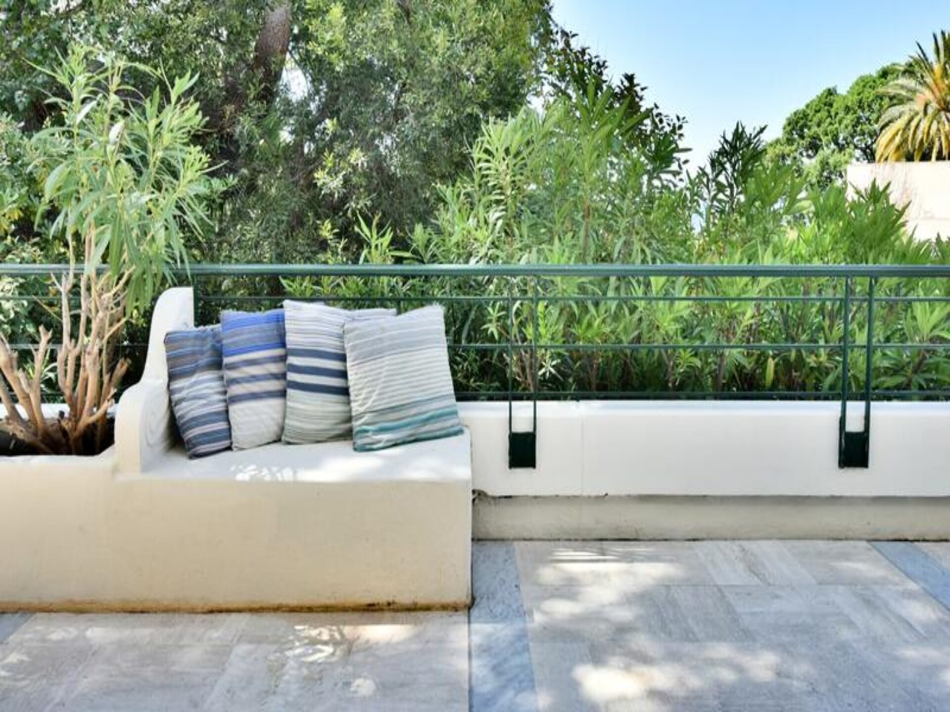 Luxe appartement 120m² met groot terras, zwembad en zeezicht in Cannes - foto 13
