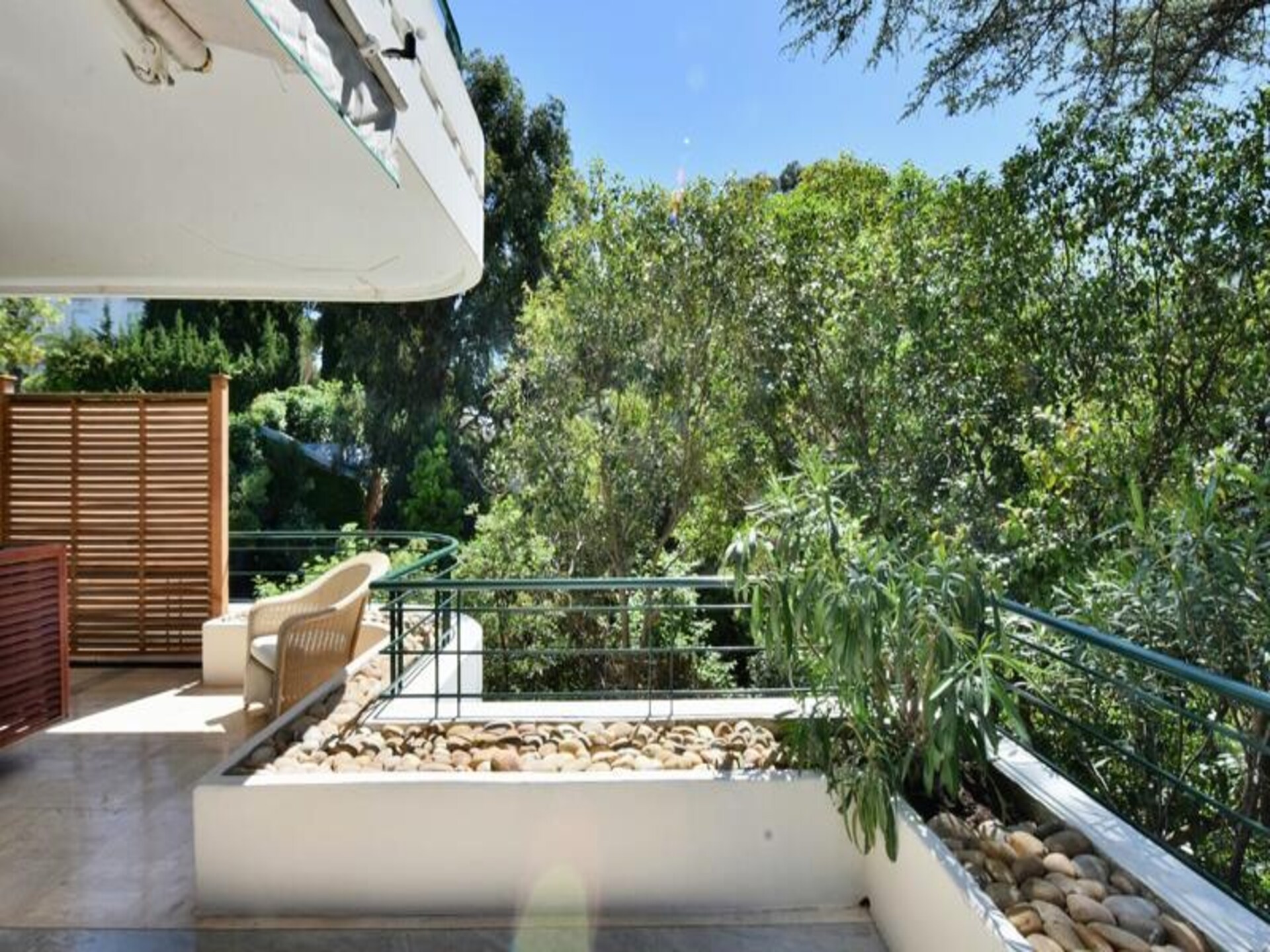 Luxe appartement 120m² met groot terras, zwembad en zeezicht in Cannes - foto 15