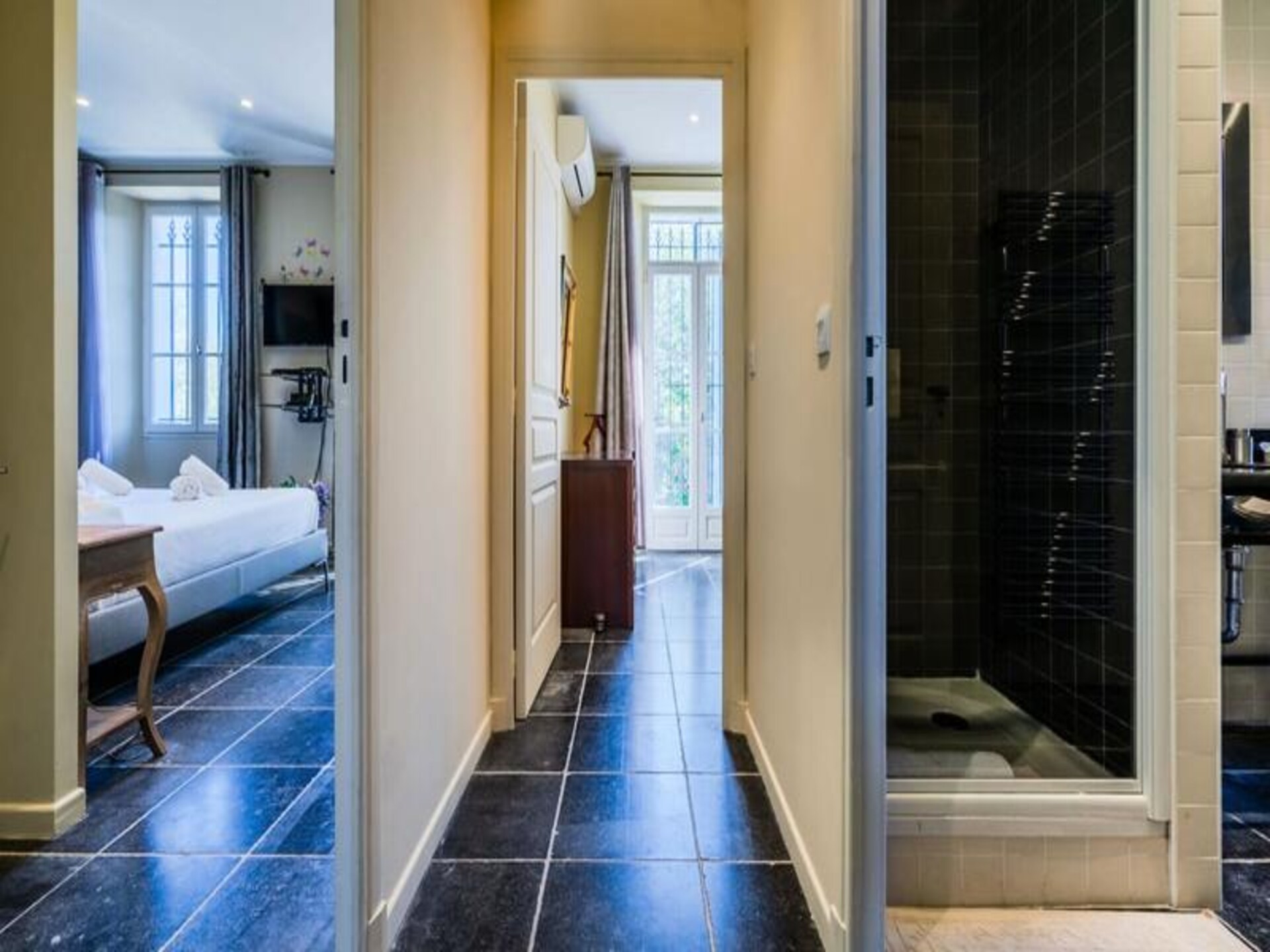 Ruim appartement in Antibes voor 10 personen nabij het strand - foto 28
