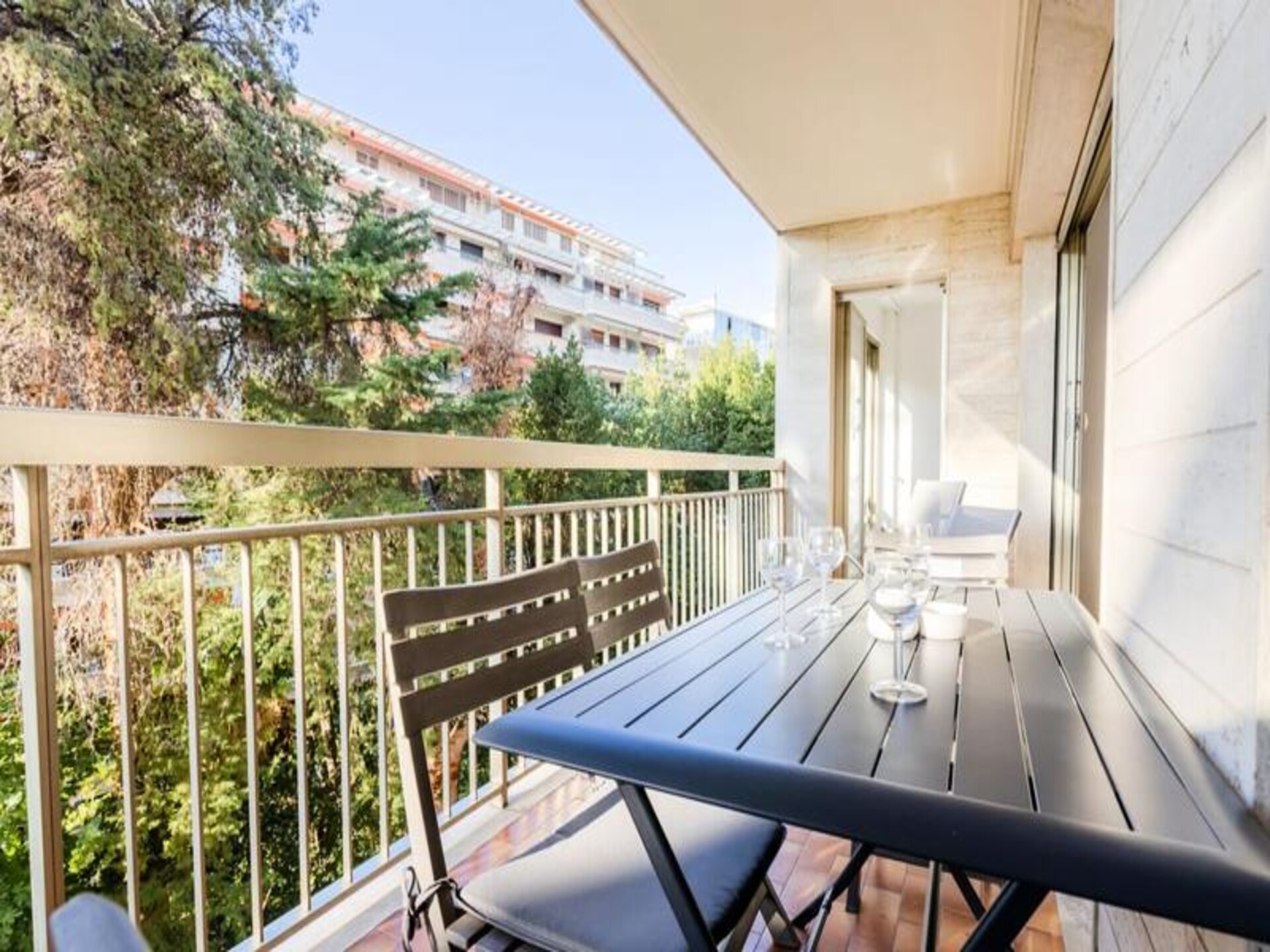 Gerenoveerd 3-kamerappartement in park, 5 minuten van centrum Cannes - foto 5