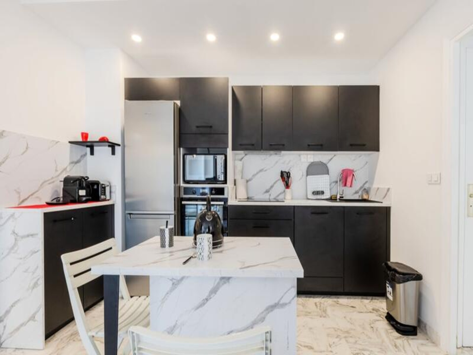 Gerenoveerd 3-kamerappartement in park, 5 minuten van centrum Cannes - foto 12