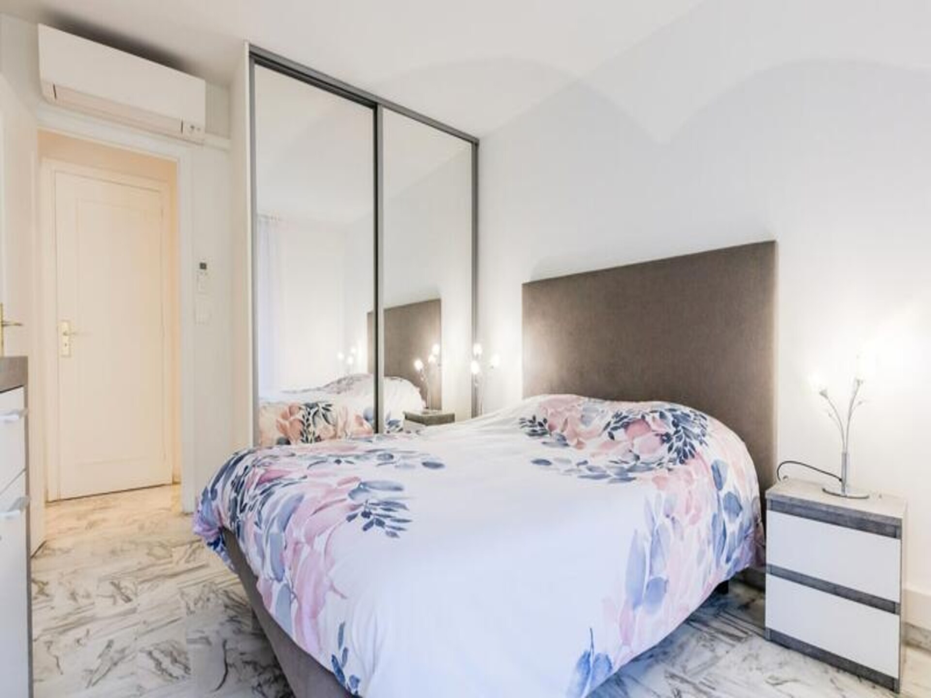Gerenoveerd 3-kamerappartement in park, 5 minuten van centrum Cannes - foto 17