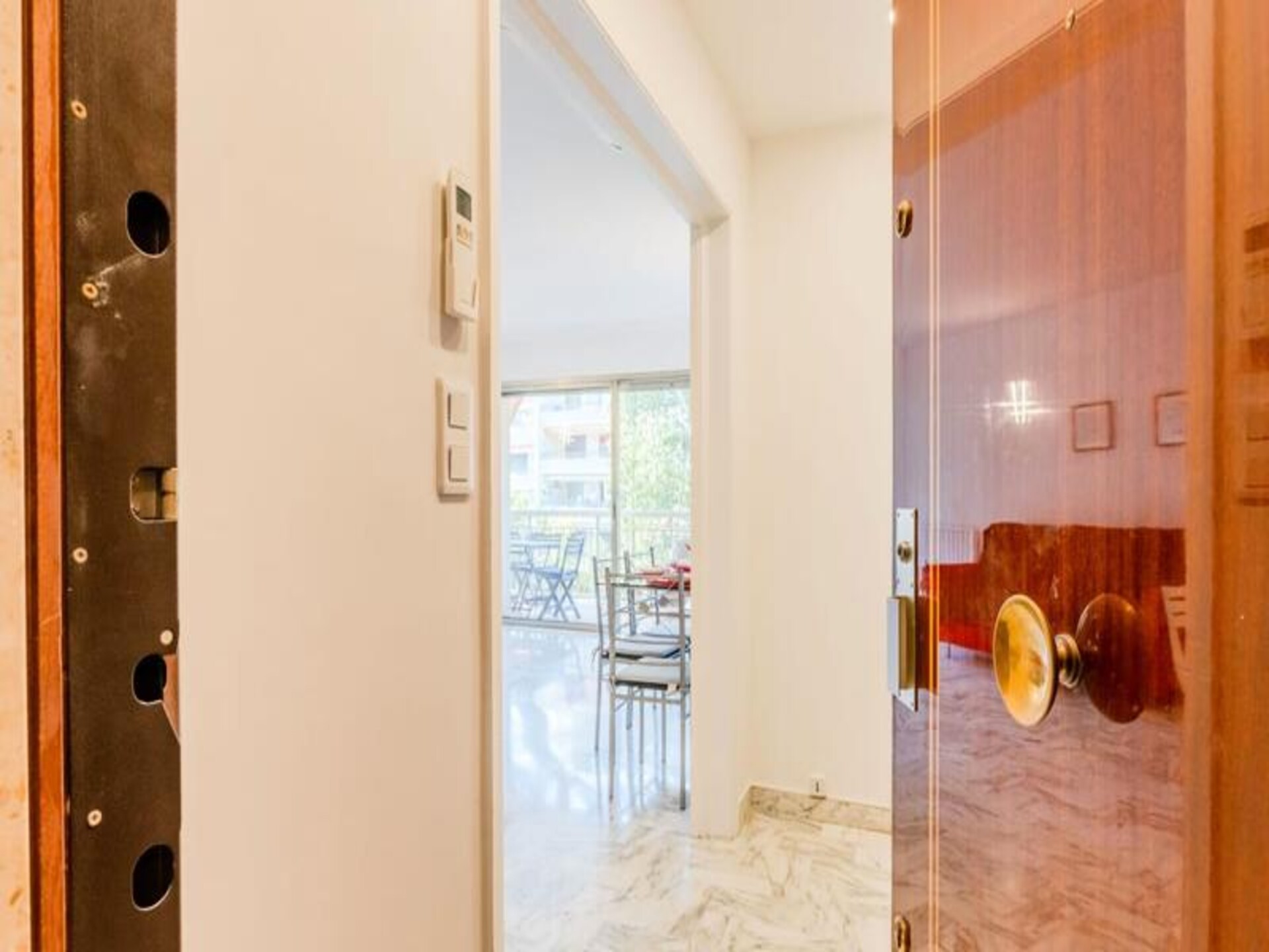 Gerenoveerd 3-kamerappartement in park, 5 minuten van centrum Cannes - foto 25
