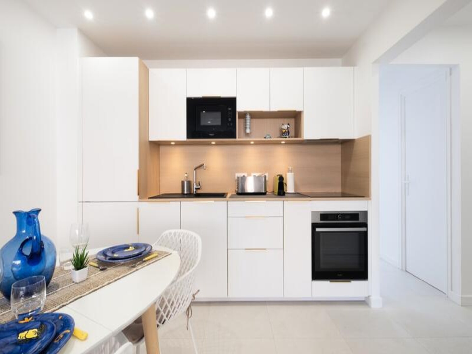 Stijlvol 2-slaapkamerappartement vlakbij de Croisette in Cannes - foto 3
