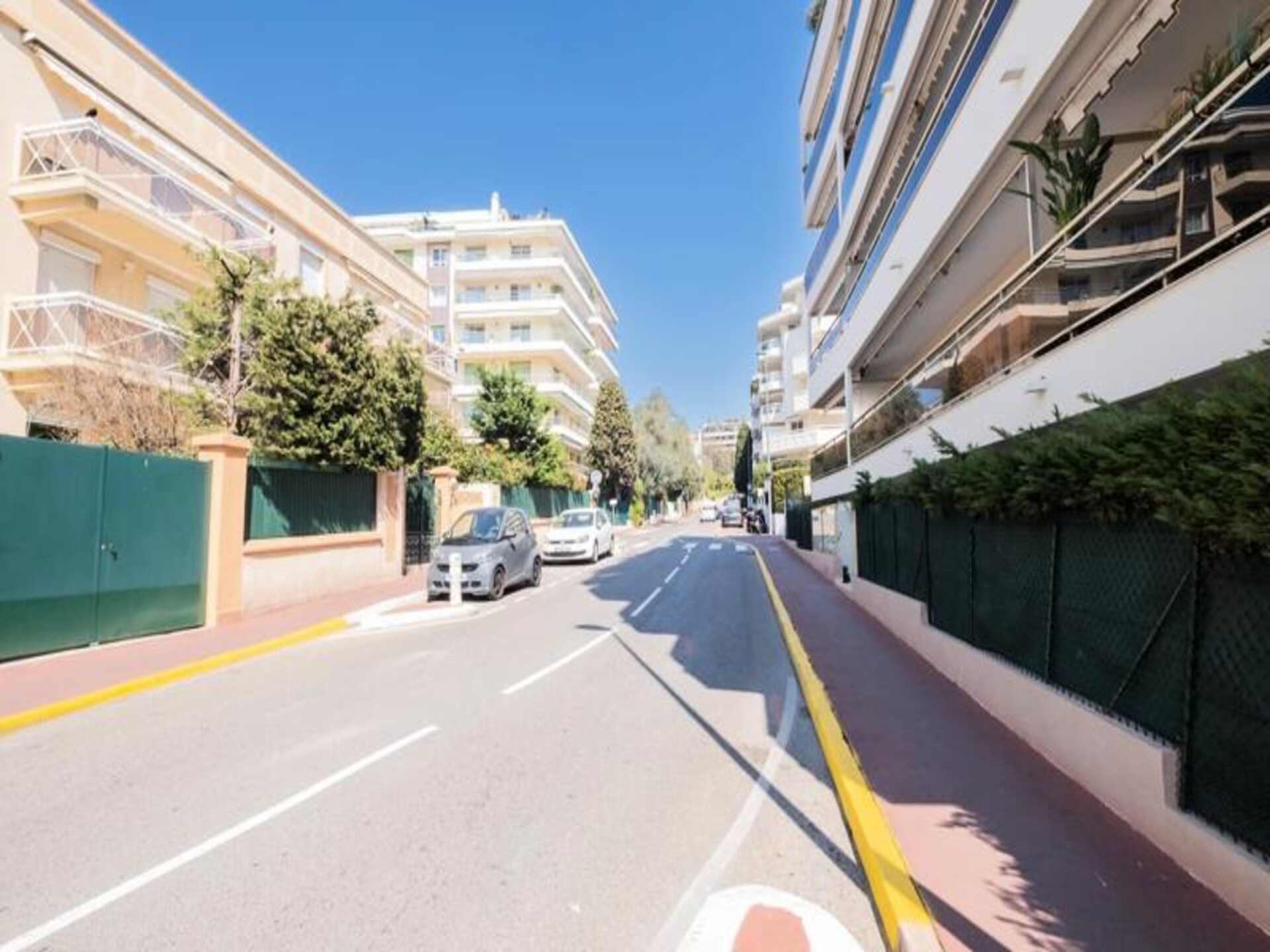 Stijlvol 2-slaapkamerappartement vlakbij de Croisette in Cannes - foto 23