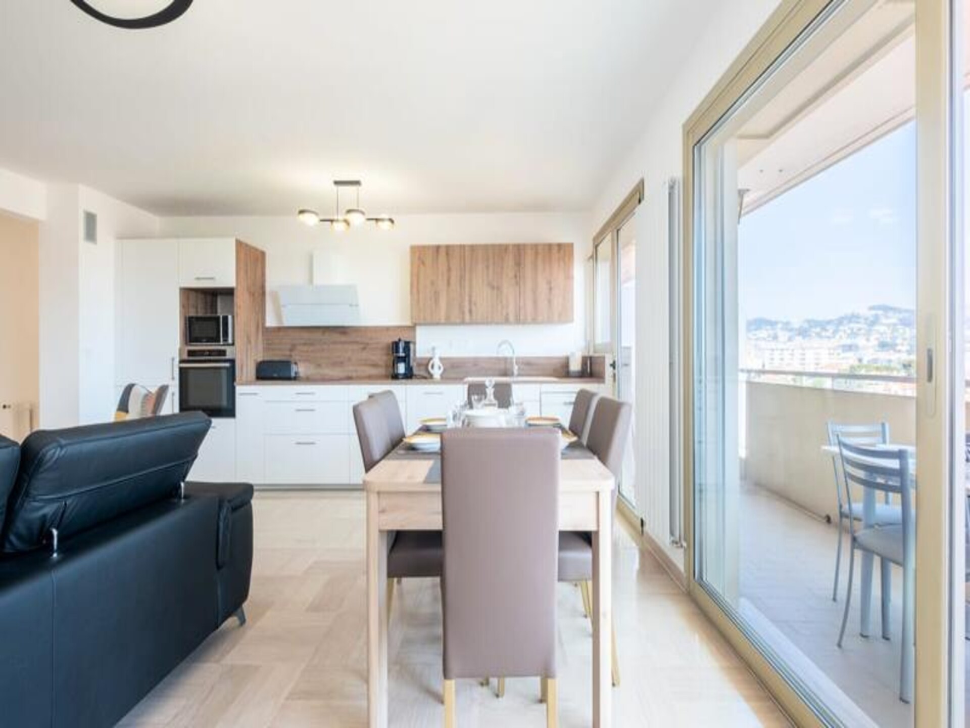 Elegant appartement met zeezicht, 10 min van centrum Cannes, parking inbegrepen - foto 9