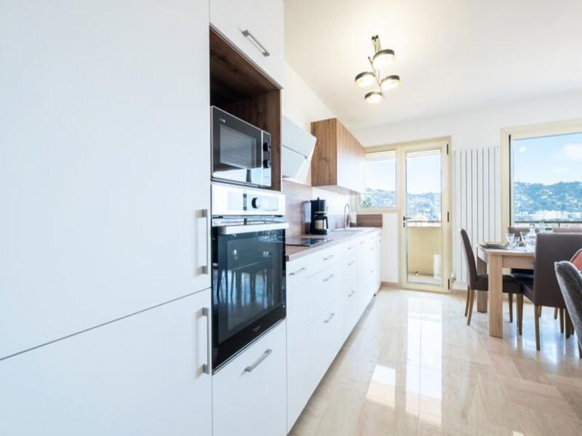Elegant appartement met zeezicht, 10 min van centrum Cannes, parking inbegrepen - foto 13