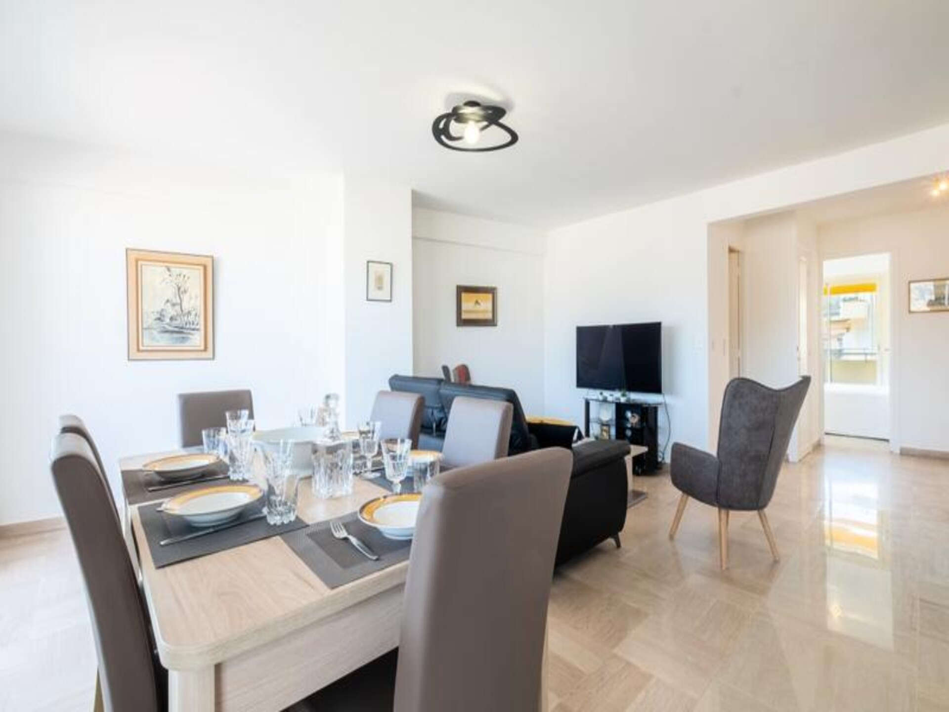 Elegant appartement met zeezicht, 10 min van centrum Cannes, parking inbegrepen - foto 14