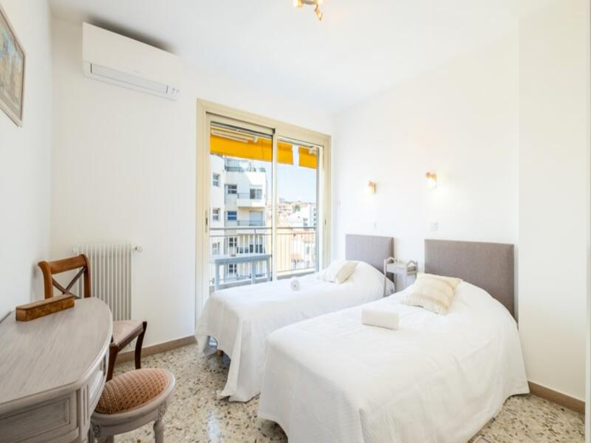 Elegant appartement met zeezicht, 10 min van centrum Cannes, parking inbegrepen - foto 18