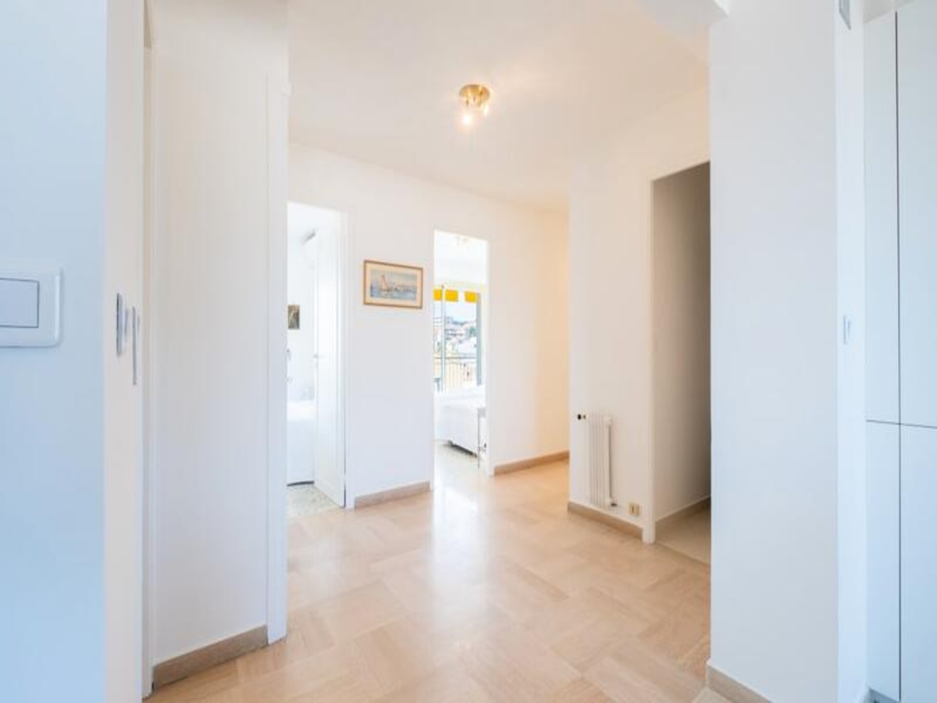 Elegant appartement met zeezicht, 10 min van centrum Cannes, parking inbegrepen - foto 19