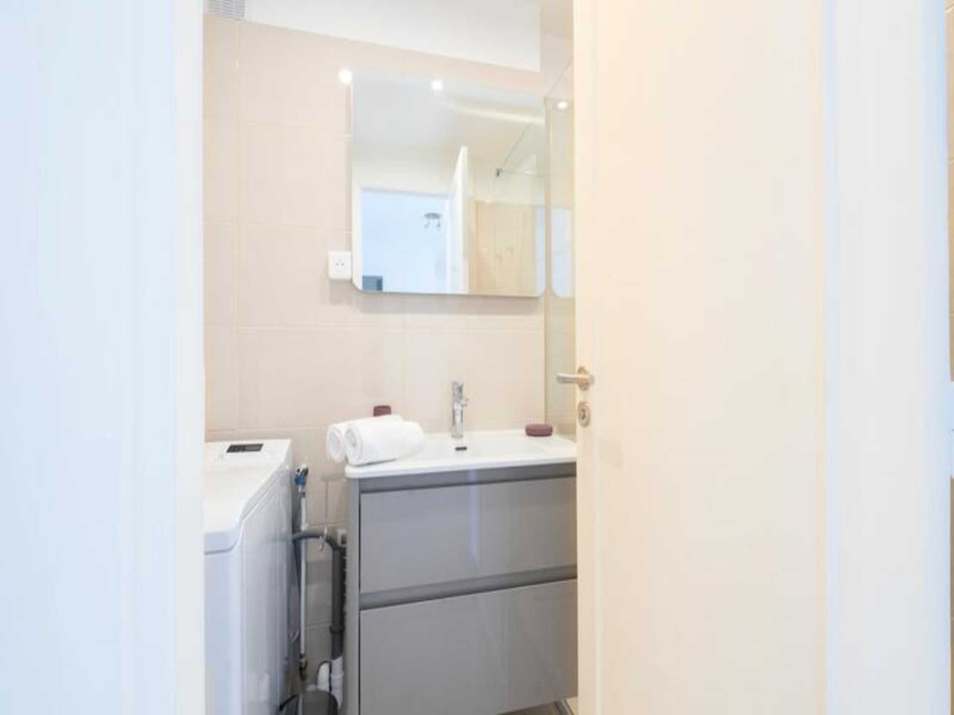 Elegant appartement met zeezicht, 10 min van centrum Cannes, parking inbegrepen - foto 21