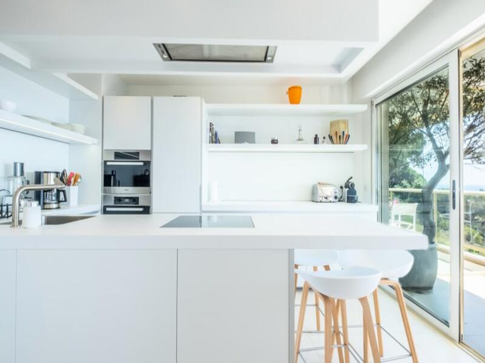 Licht appartement in Cannes met zwembad, tennis en panoramisch zeezicht - foto 4