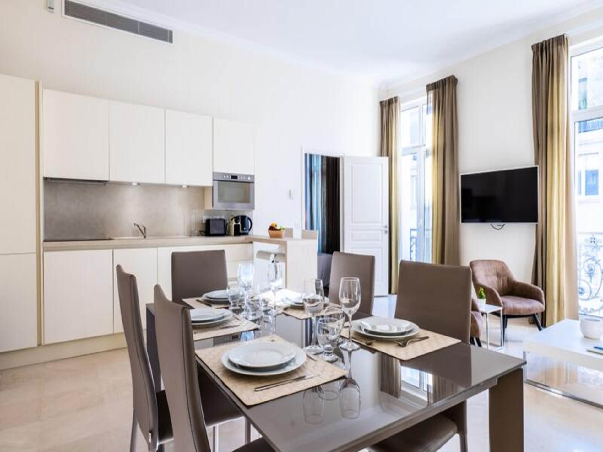 Elegant 3-kamerappartement aan de Rue d'Antibes, vlakbij het Palais des Festivals - foto 6