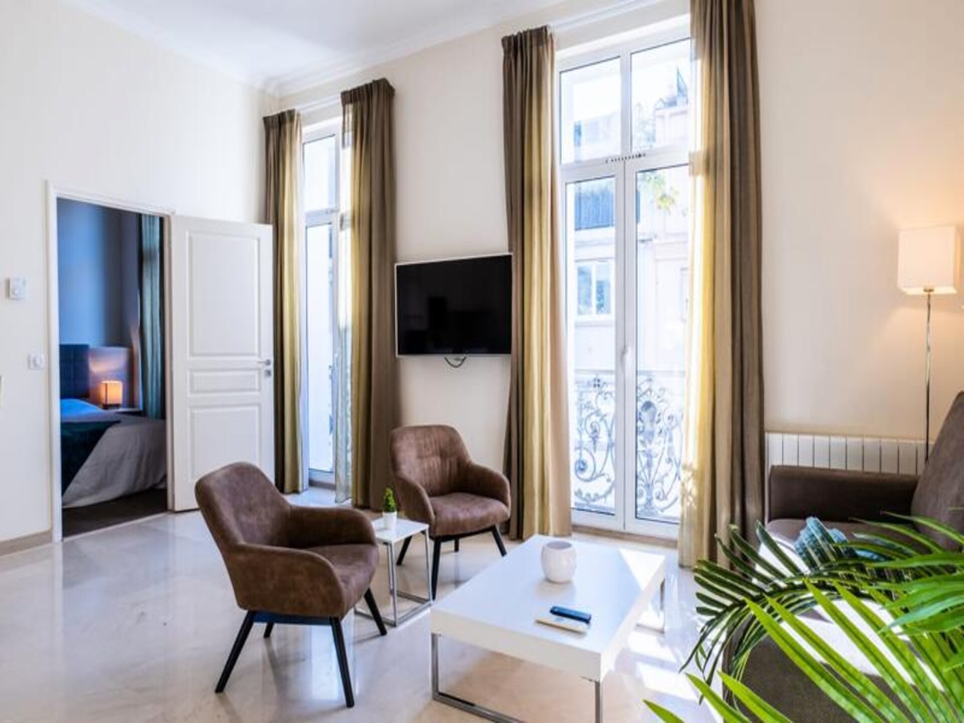 Elegant 3-kamerappartement aan de Rue d'Antibes, vlakbij het Palais des Festivals - foto 8