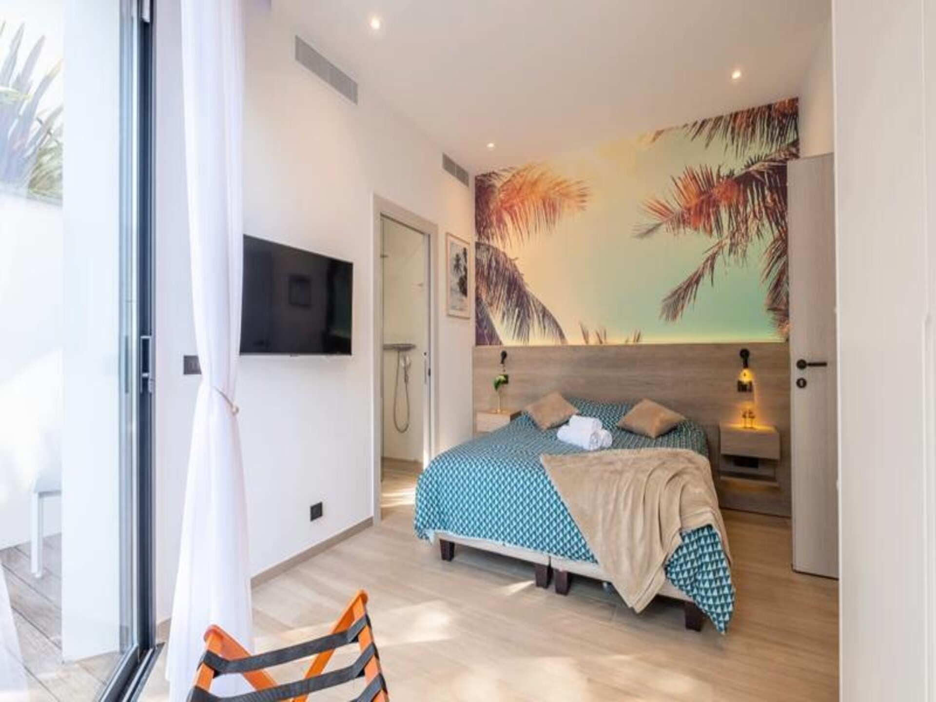 Architectenwoning met verwarmd zwembad en panoramisch zeezicht in Mandelieu - foto 17