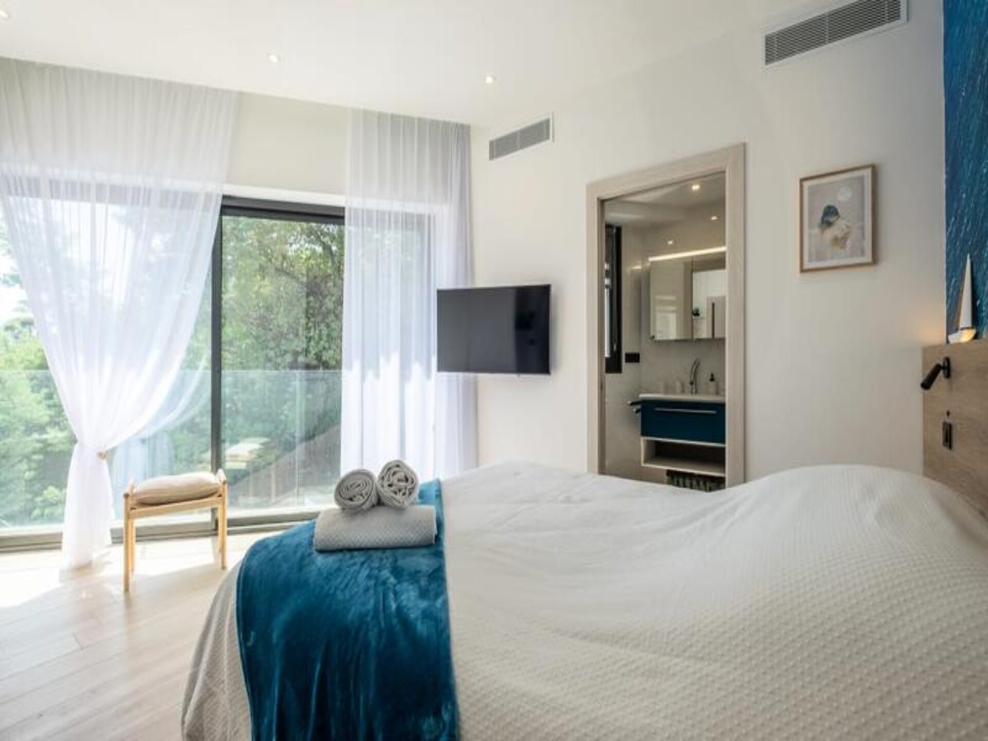 Architectenwoning met verwarmd zwembad en panoramisch zeezicht in Mandelieu - foto 22