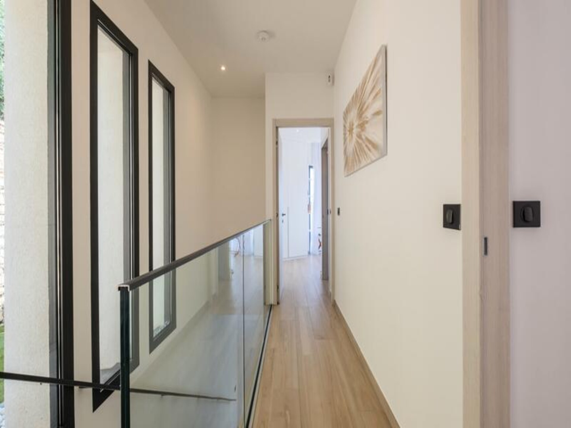 Architectenwoning met verwarmd zwembad en panoramisch zeezicht in Mandelieu - foto 31