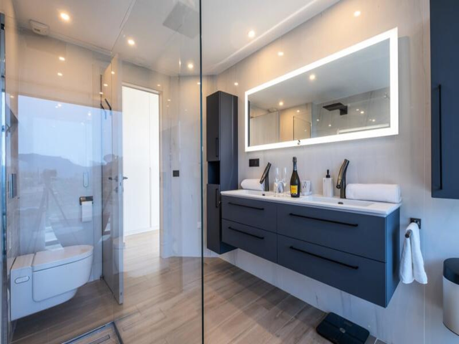 Architectenwoning met verwarmd zwembad en panoramisch zeezicht in Mandelieu - foto 37