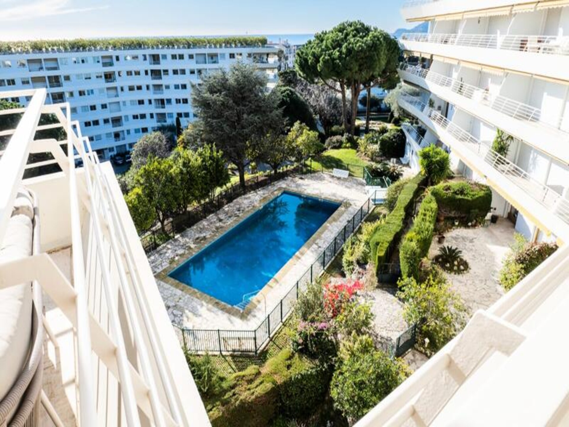 Luxe appartement met panoramisch zeezicht en zwembad in Cannes - foto 4