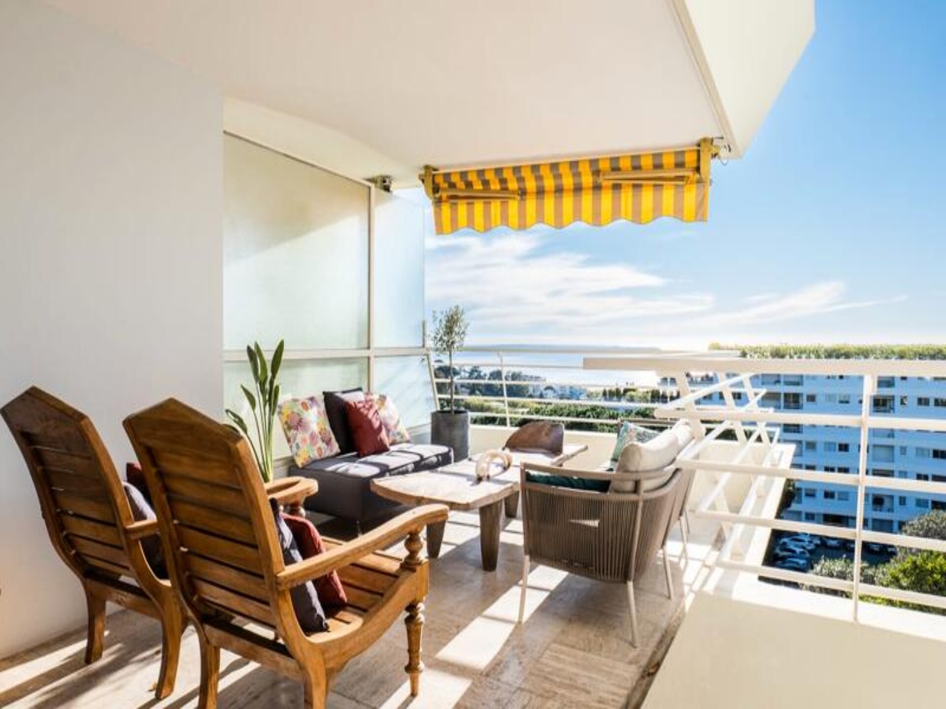 Luxe appartement met panoramisch zeezicht en zwembad in Cannes - foto 14
