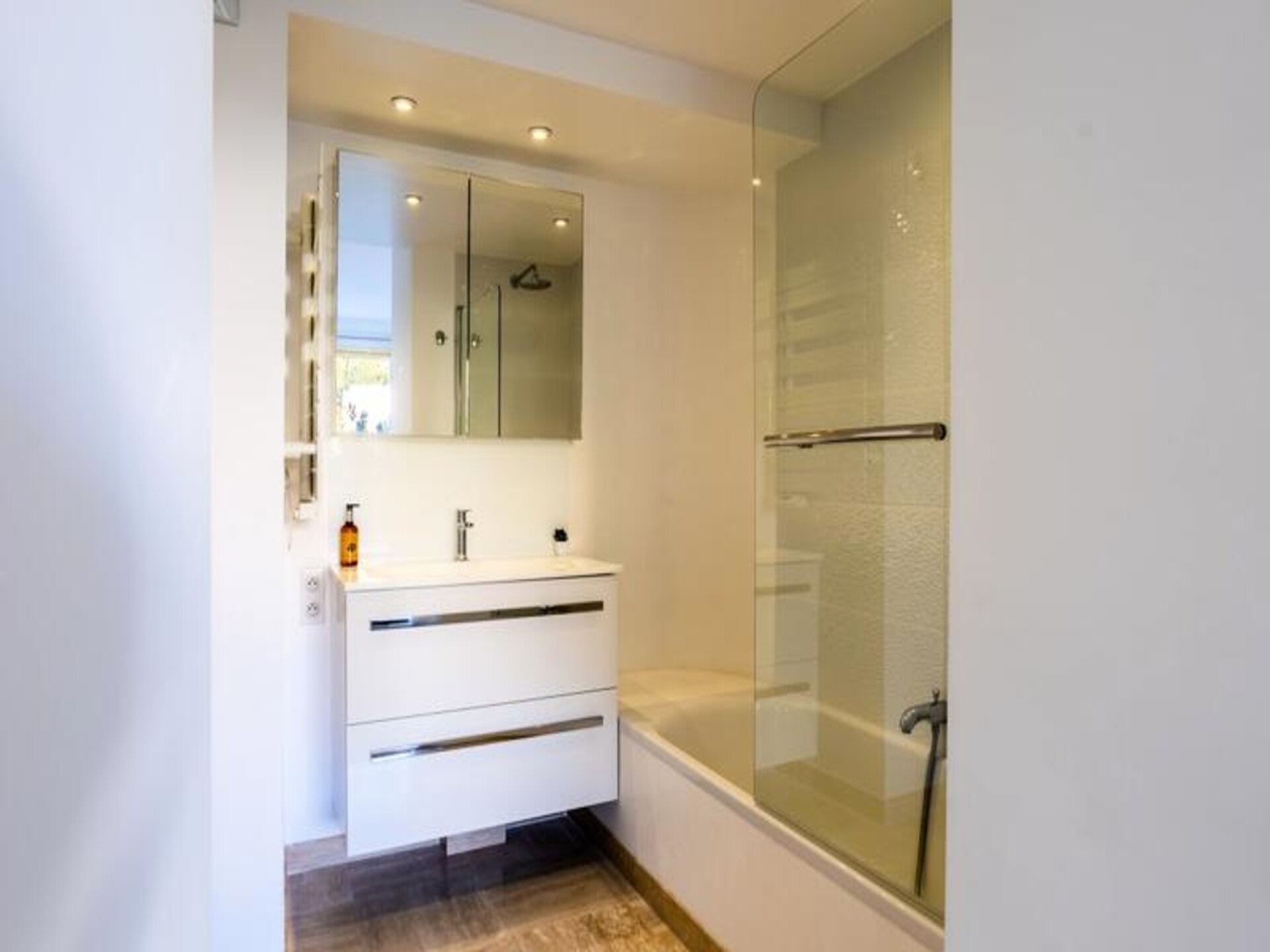 Luxe appartement met panoramisch zeezicht en zwembad in Cannes - foto 22