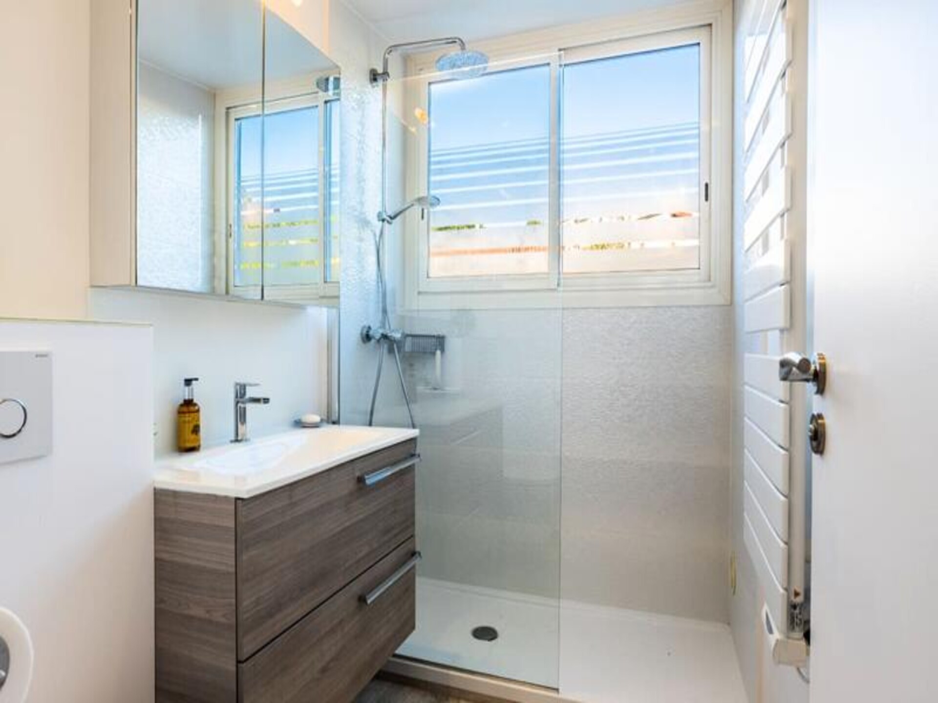 Luxe appartement met panoramisch zeezicht en zwembad in Cannes - foto 23