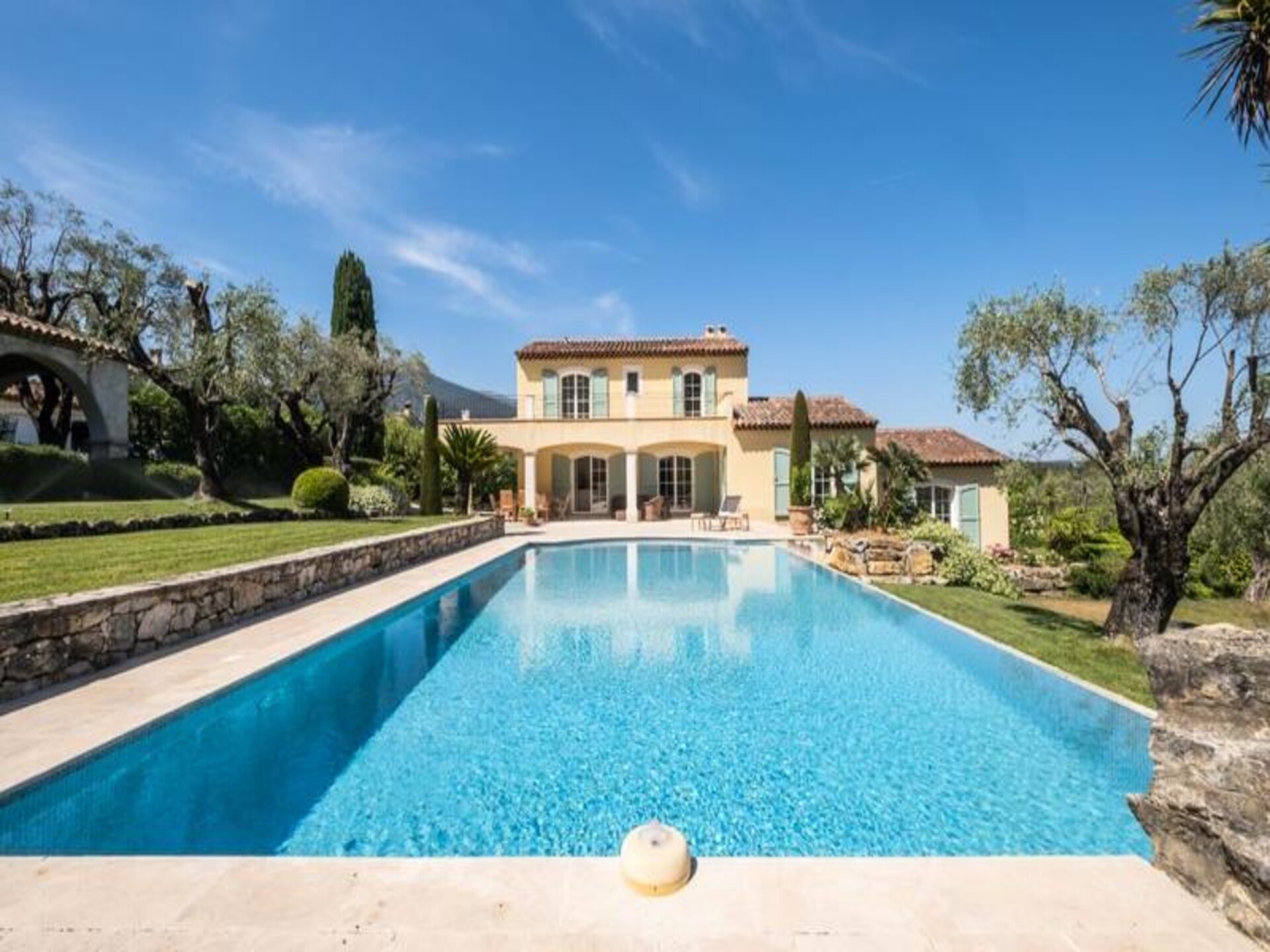 Provençaalse droomvilla van 280m² met privézwembad nabij Cannes en Nice - foto 1