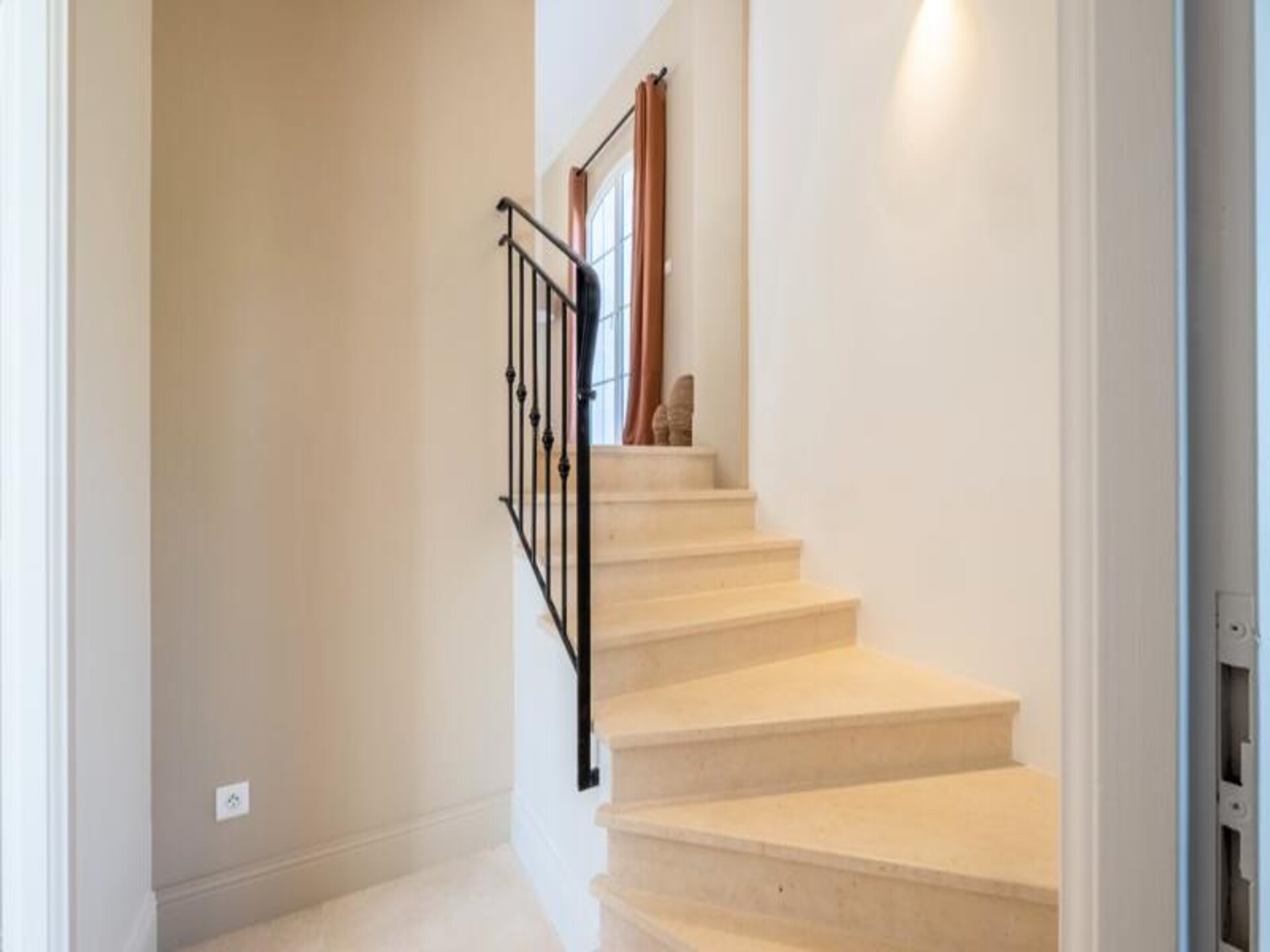 Provençaalse droomvilla van 280m² met privézwembad nabij Cannes en Nice - foto 23