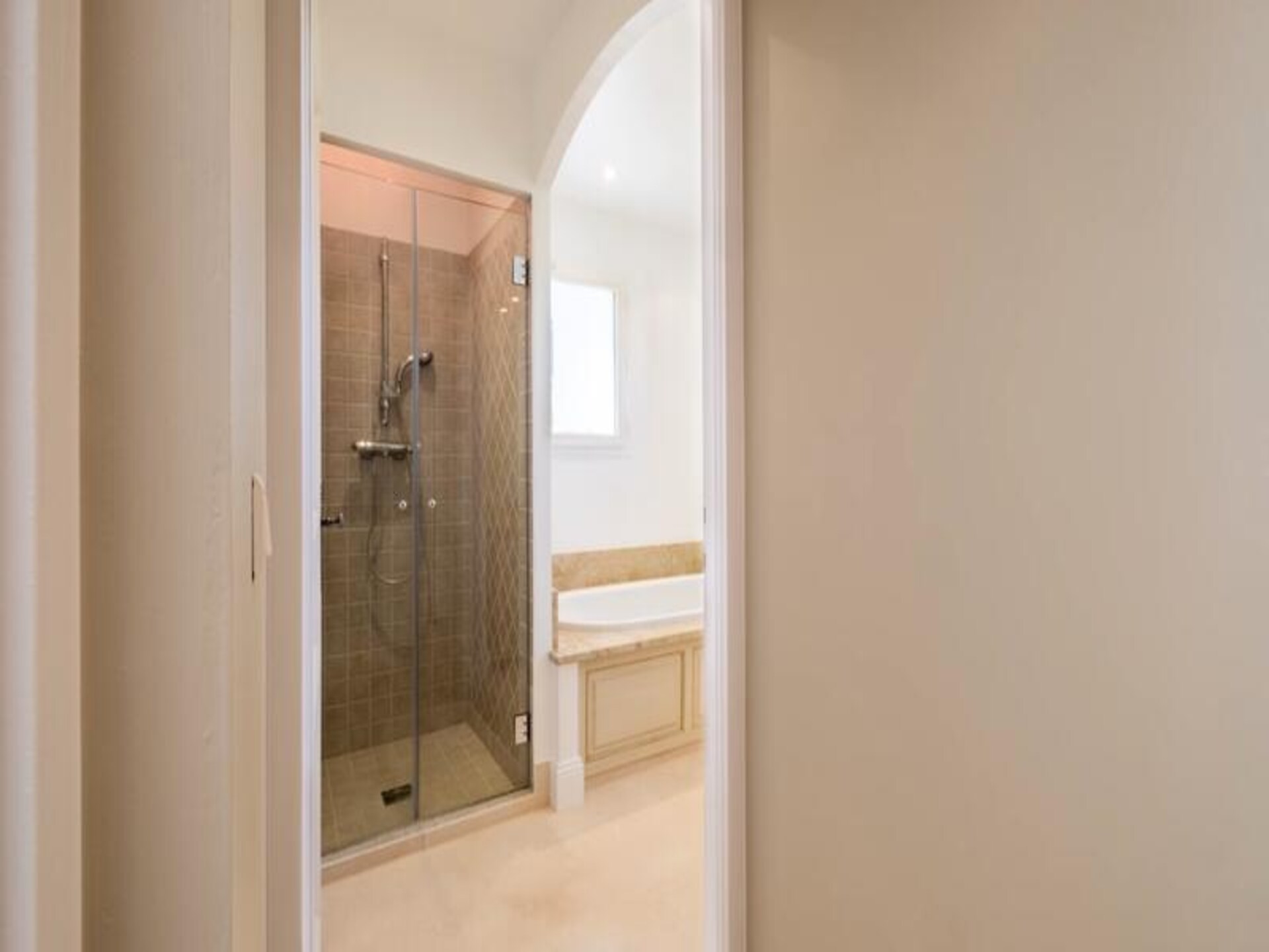 Provençaalse droomvilla van 280m² met privézwembad nabij Cannes en Nice - foto 51
