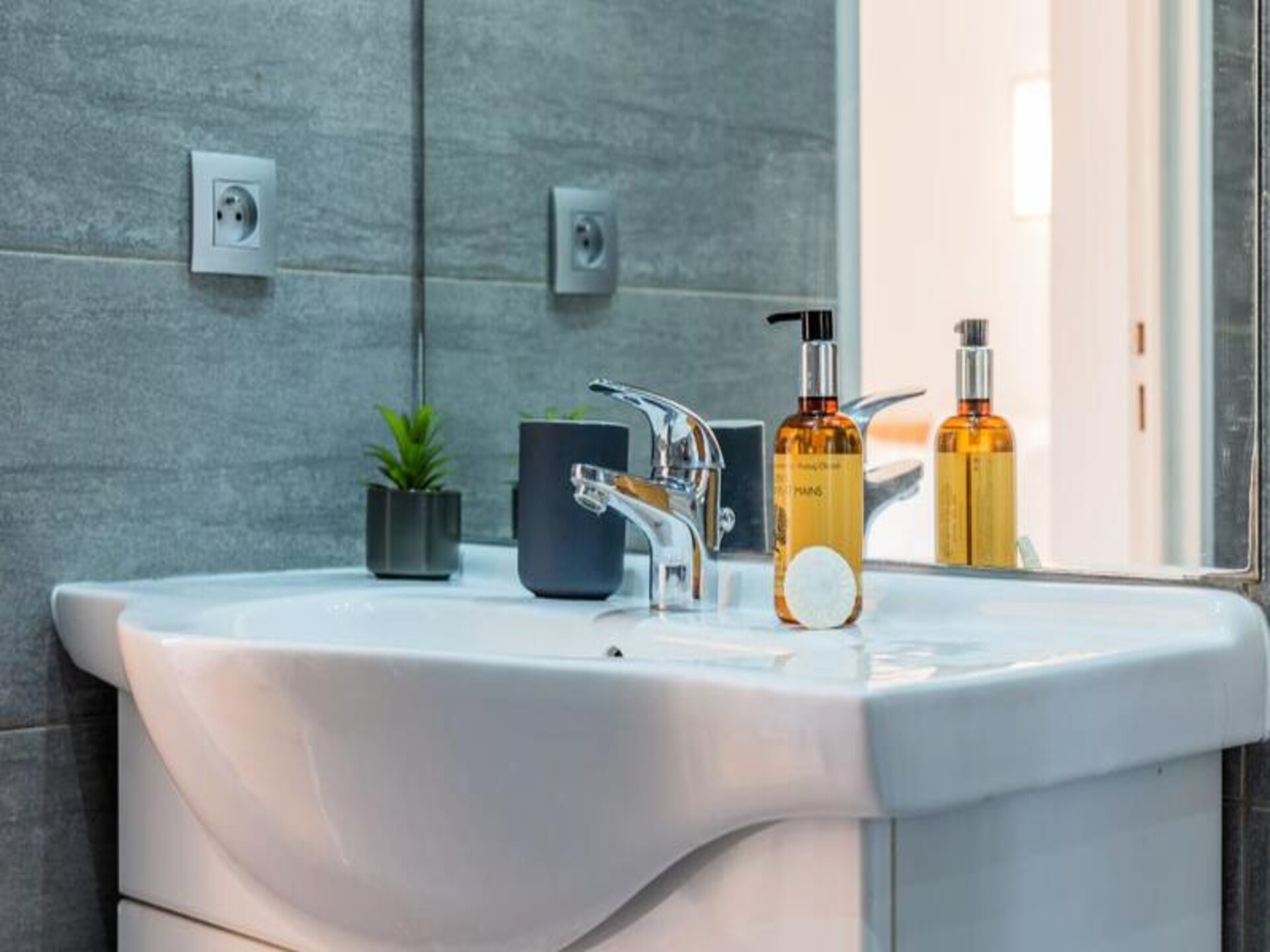 Luxe 2-slaapkamer appartement op 200m van de Croisette in Cannes - foto 7