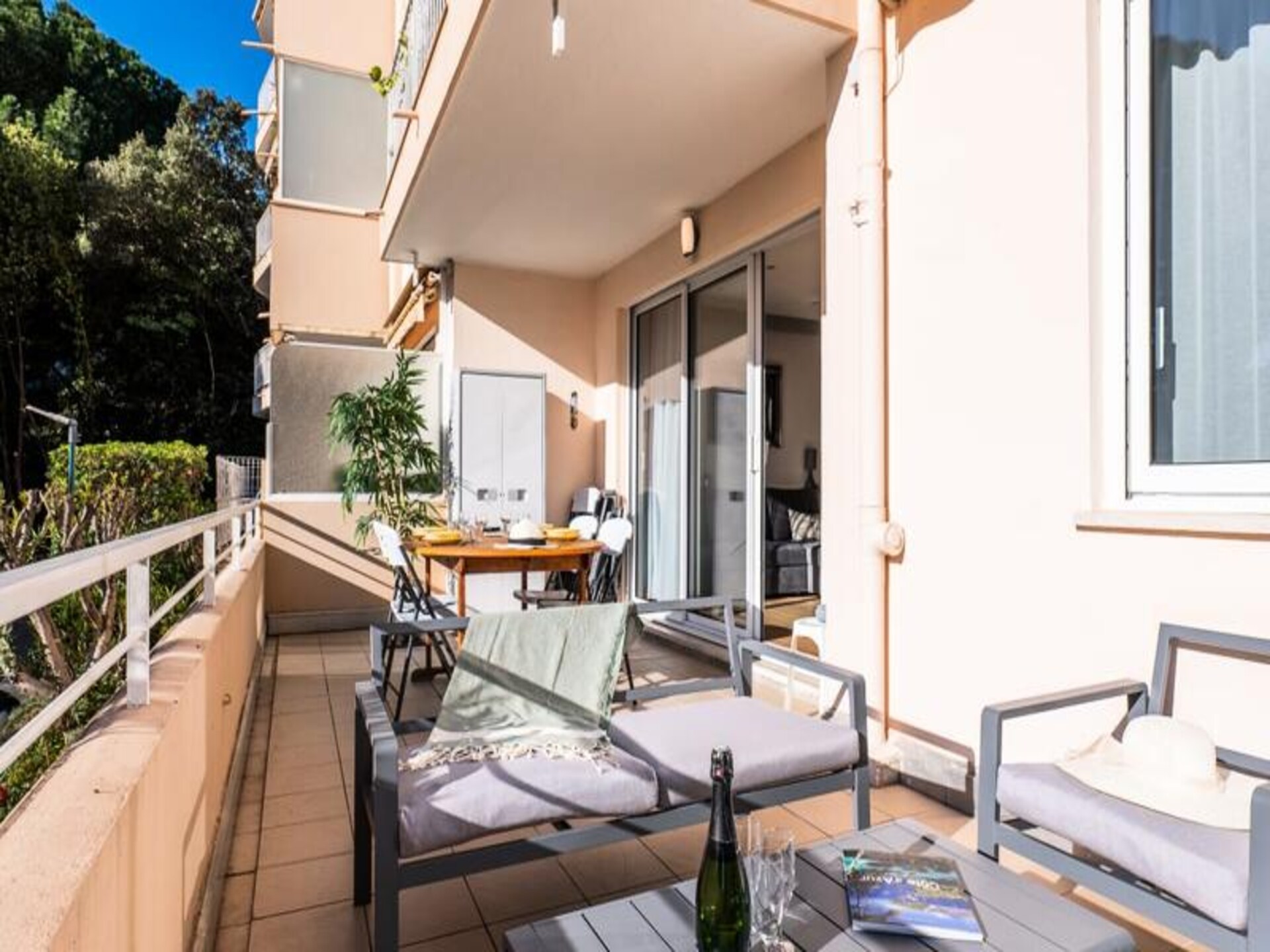 Licht appartement met terras, op 15 minuten lopen van het Palais - foto 10