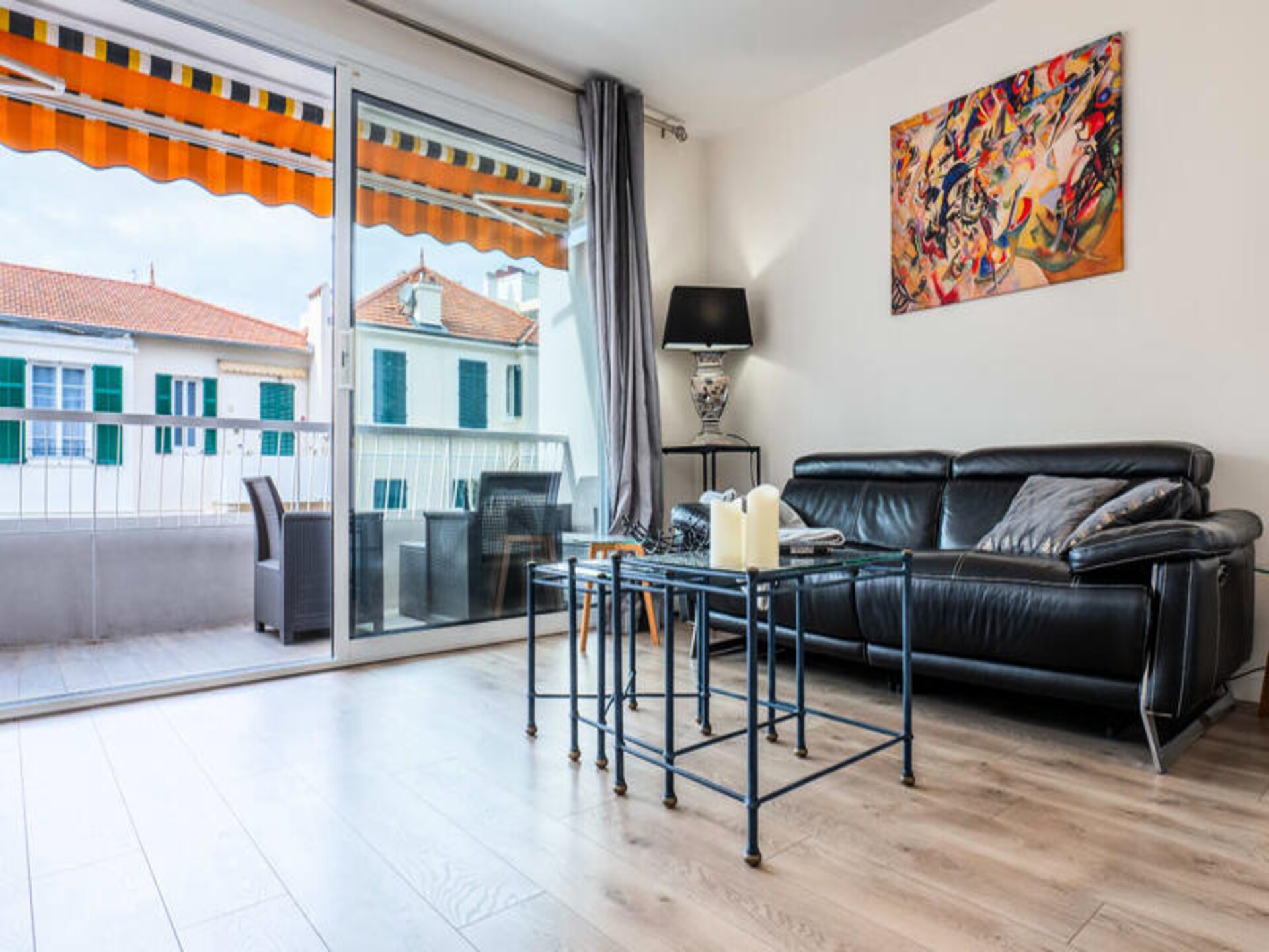 Licht appartement met terras, 8 minuten lopen van centrum Cannes - foto 3