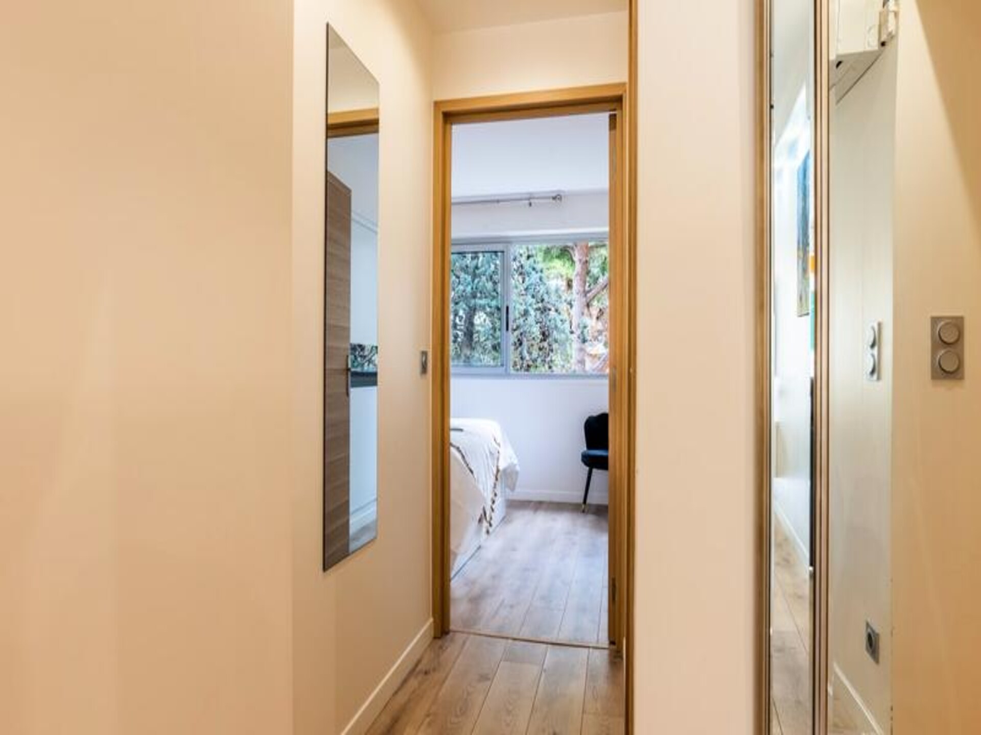 Licht appartement met terras, 8 minuten lopen van centrum Cannes - foto 11