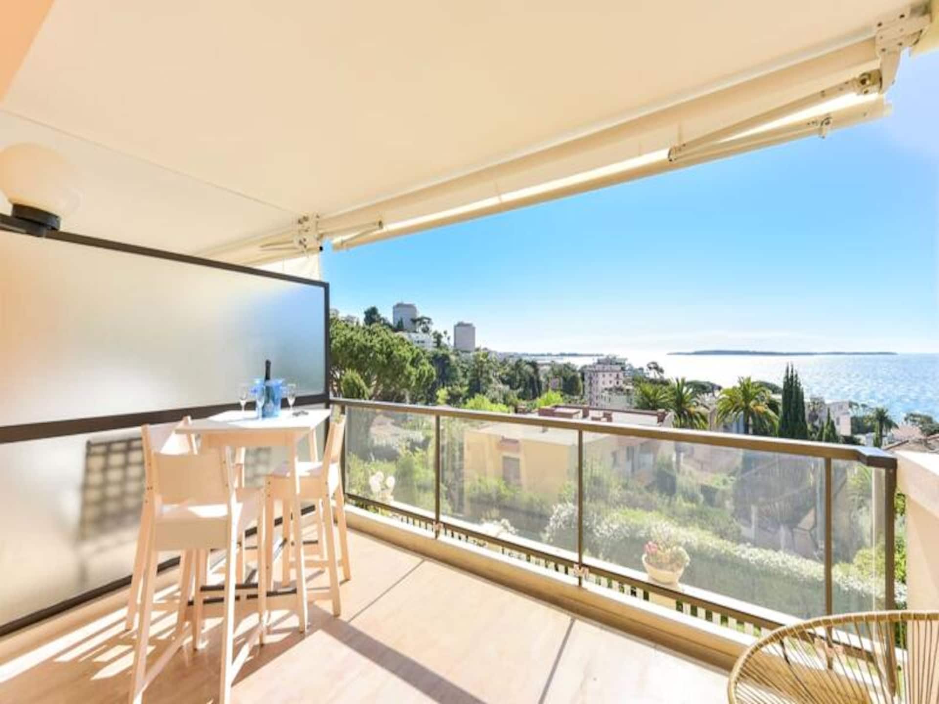 Appartement Cannes la Bocca met zeezicht, zwembad en garage - foto 7
