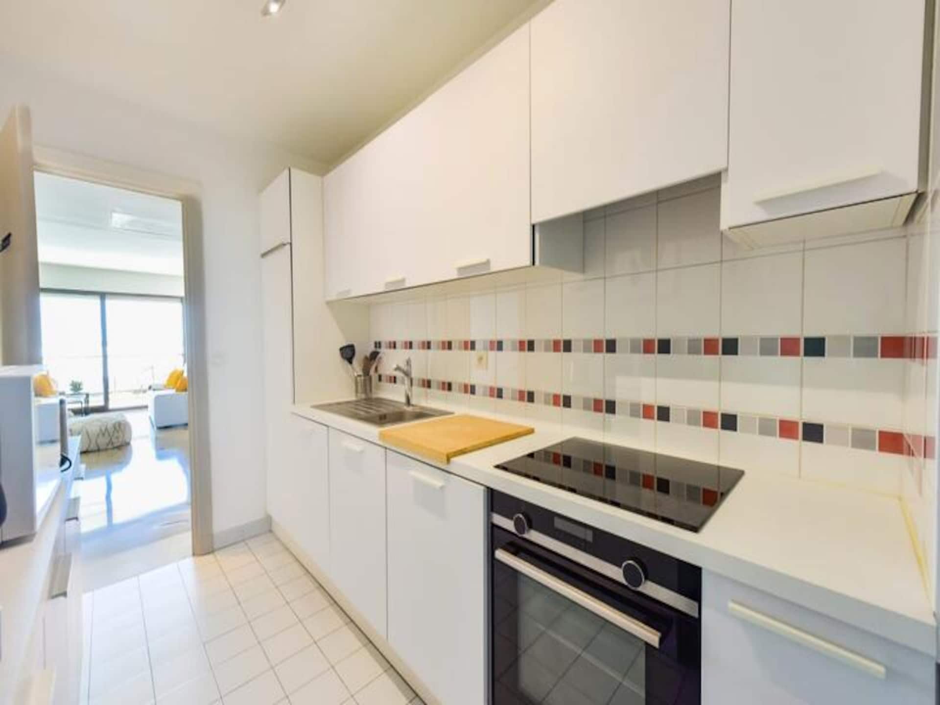 Appartement Cannes la Bocca met zeezicht, zwembad en garage - foto 13