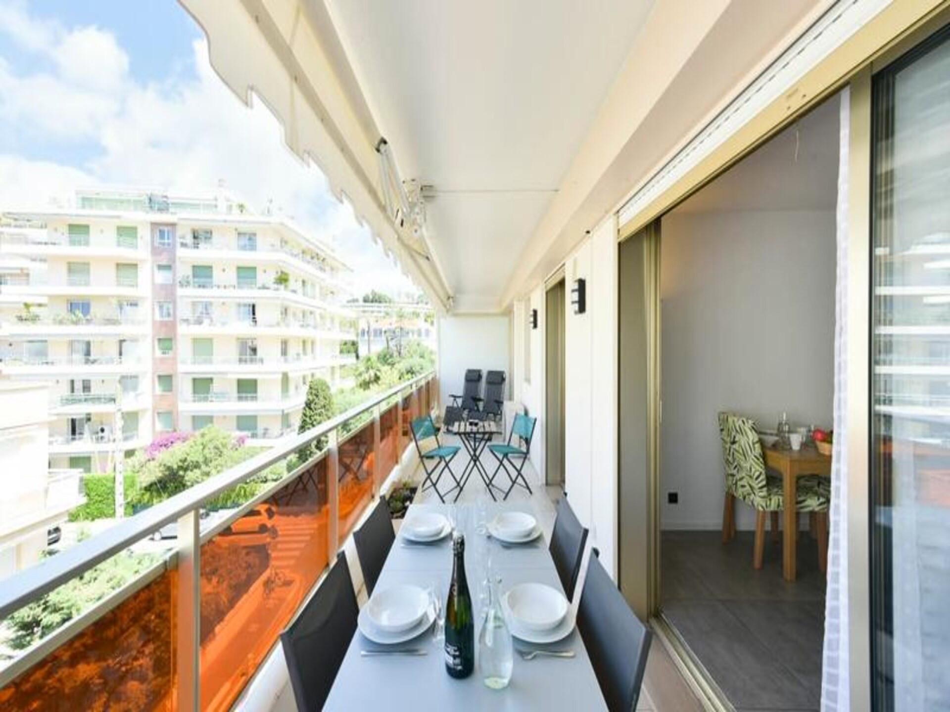 Gerennoveerd 2-kamerappartement met terras op 7 minuten van strand Cannes - foto 2